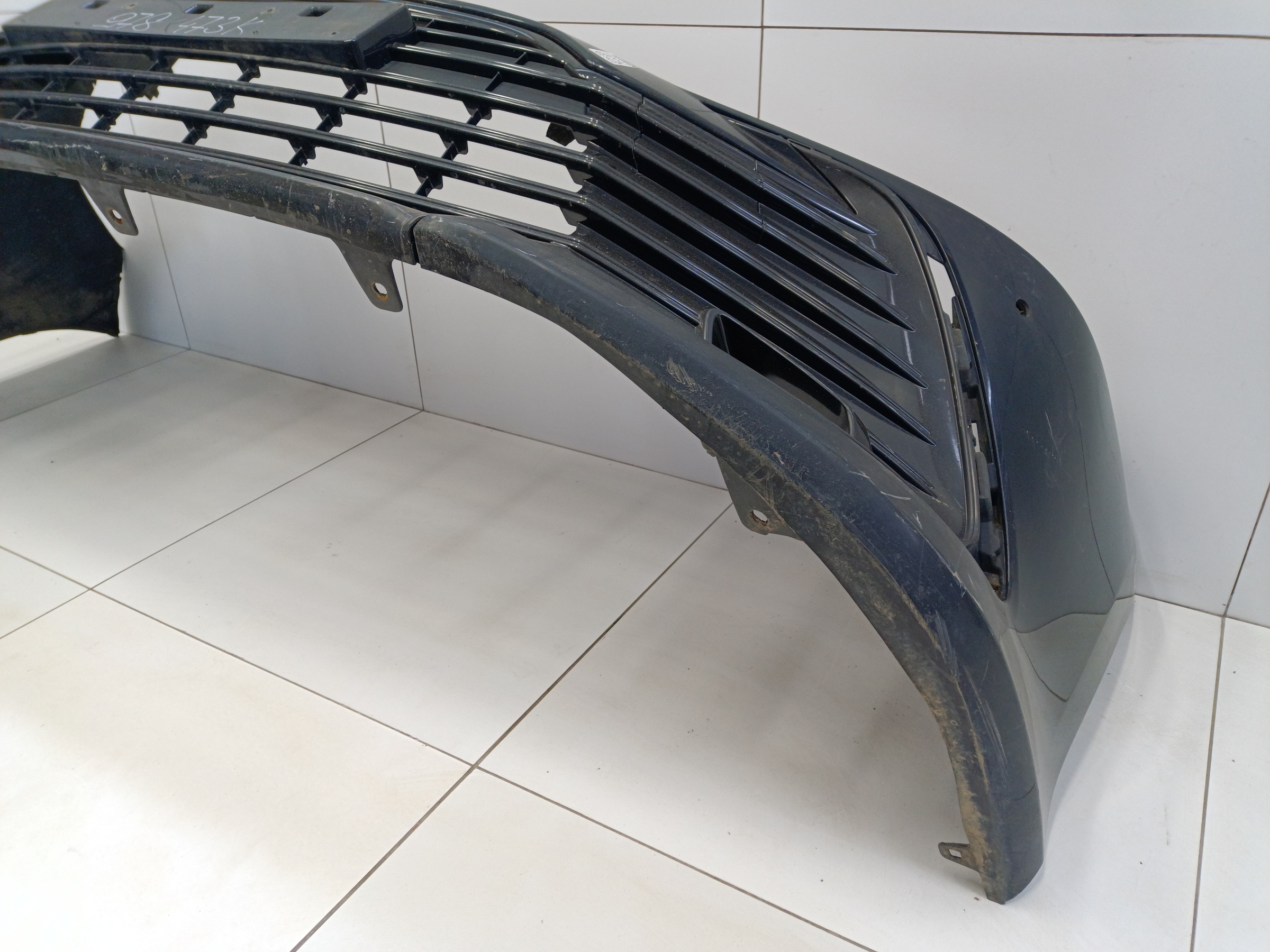 Бампер передний Toyota Camry V70 Restail