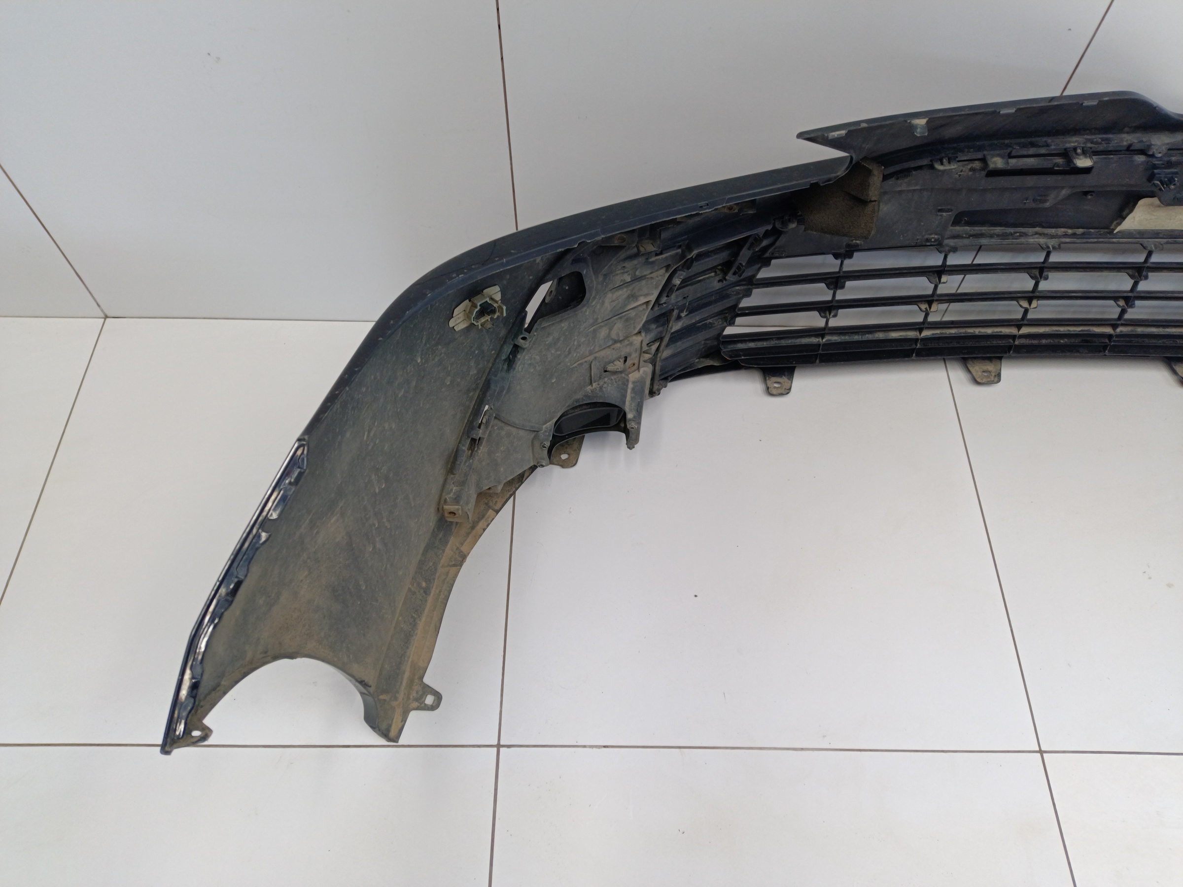 Бампер передний Toyota Camry V70 Restail