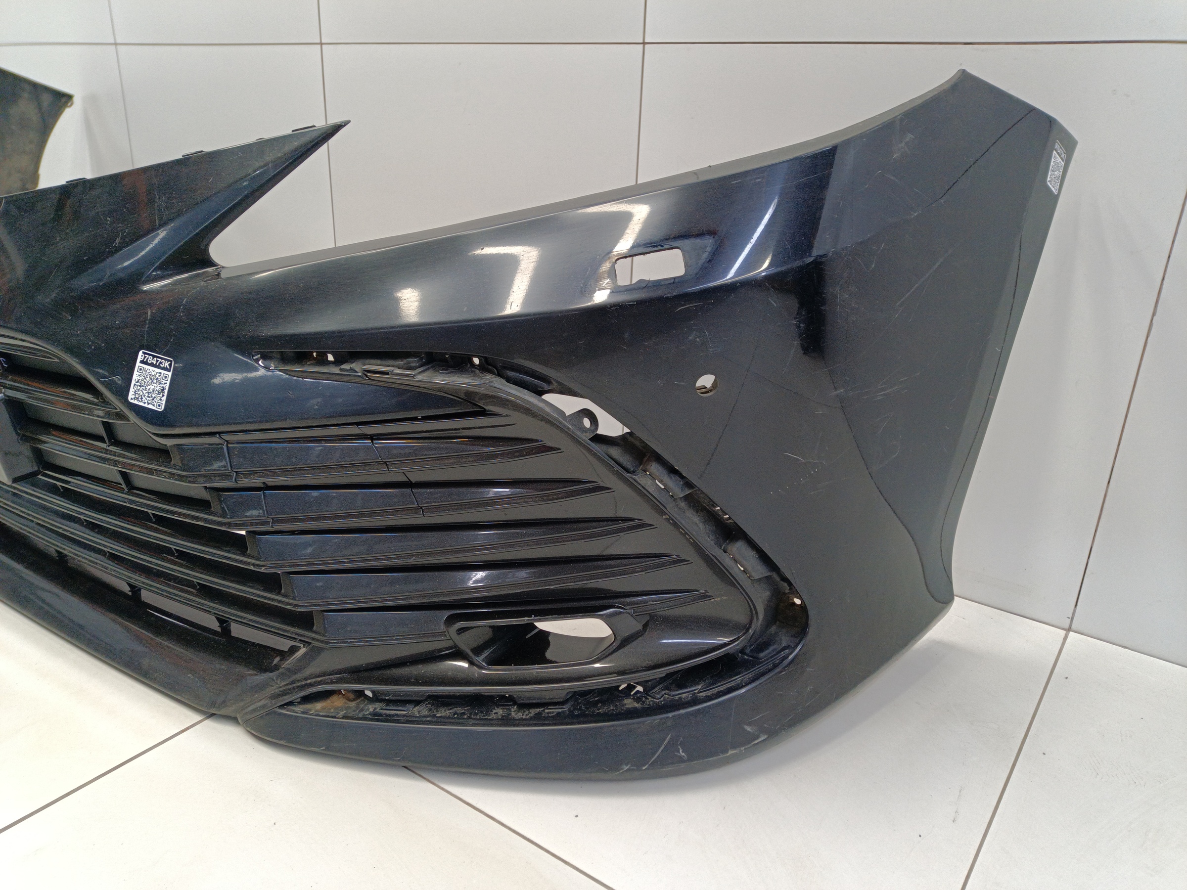 Бампер передний Toyota Camry V70 Restail