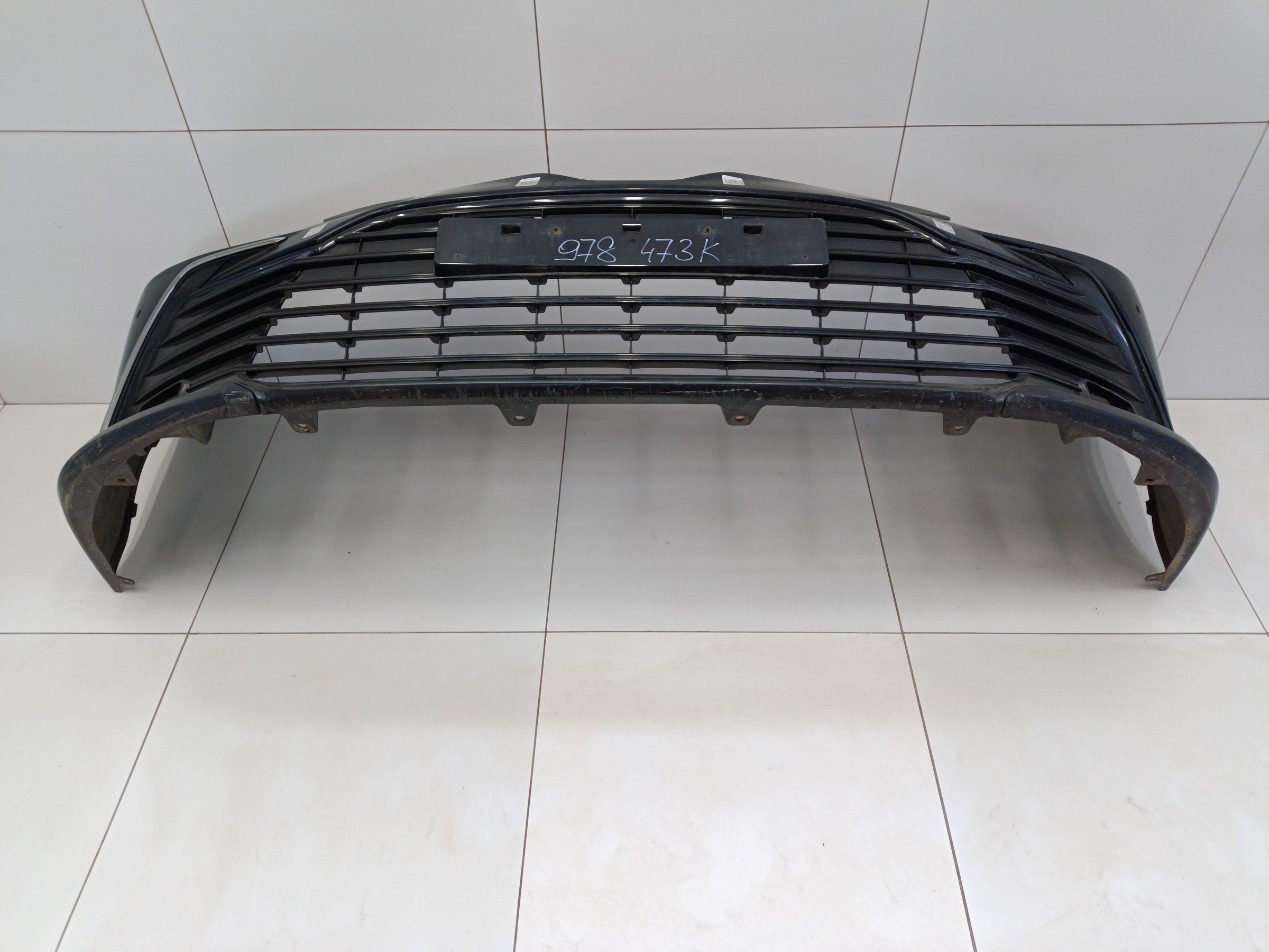 Бампер передний Toyota Camry V70 Restail