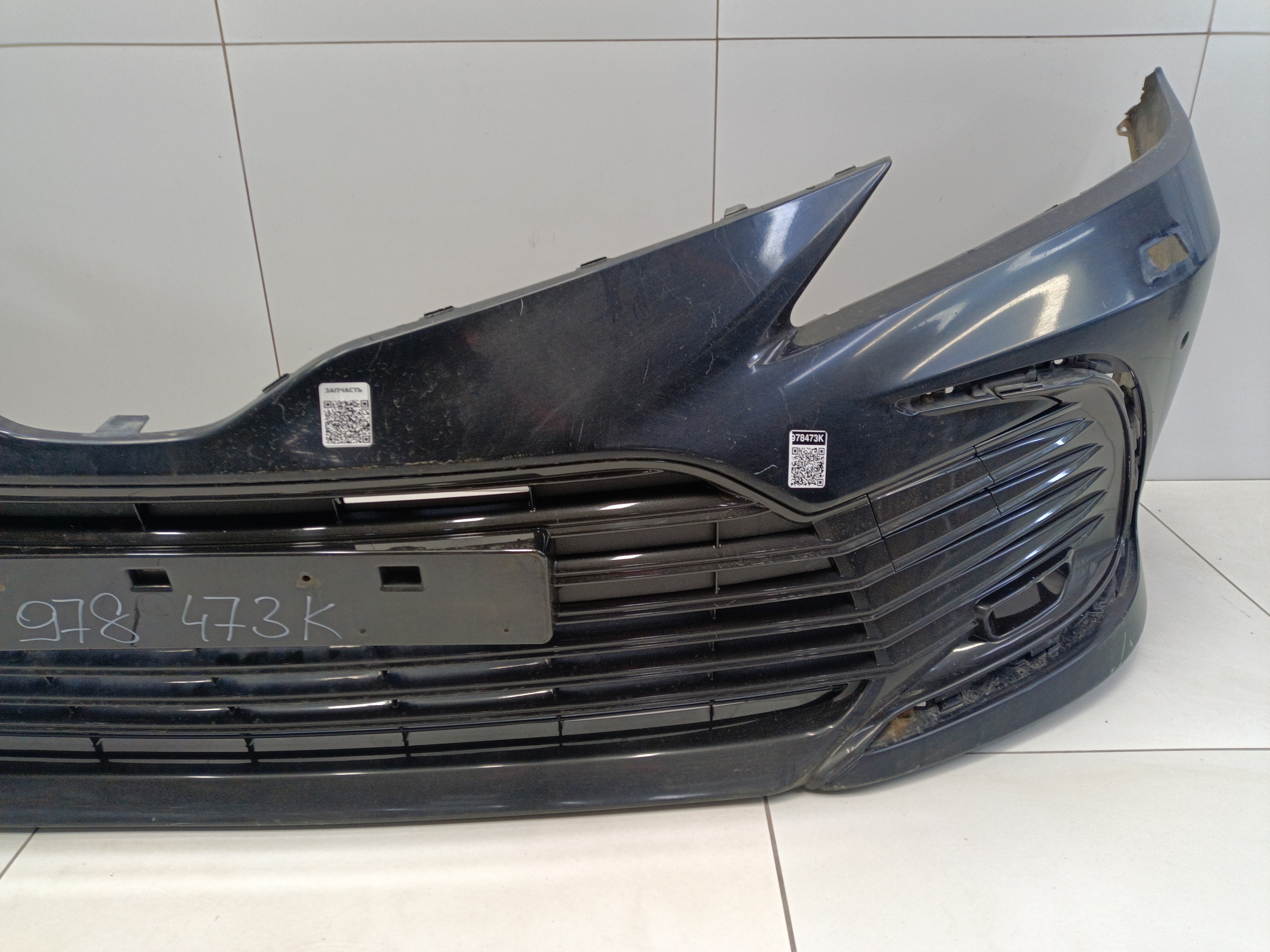 Бампер передний Toyota Camry V70 Restail