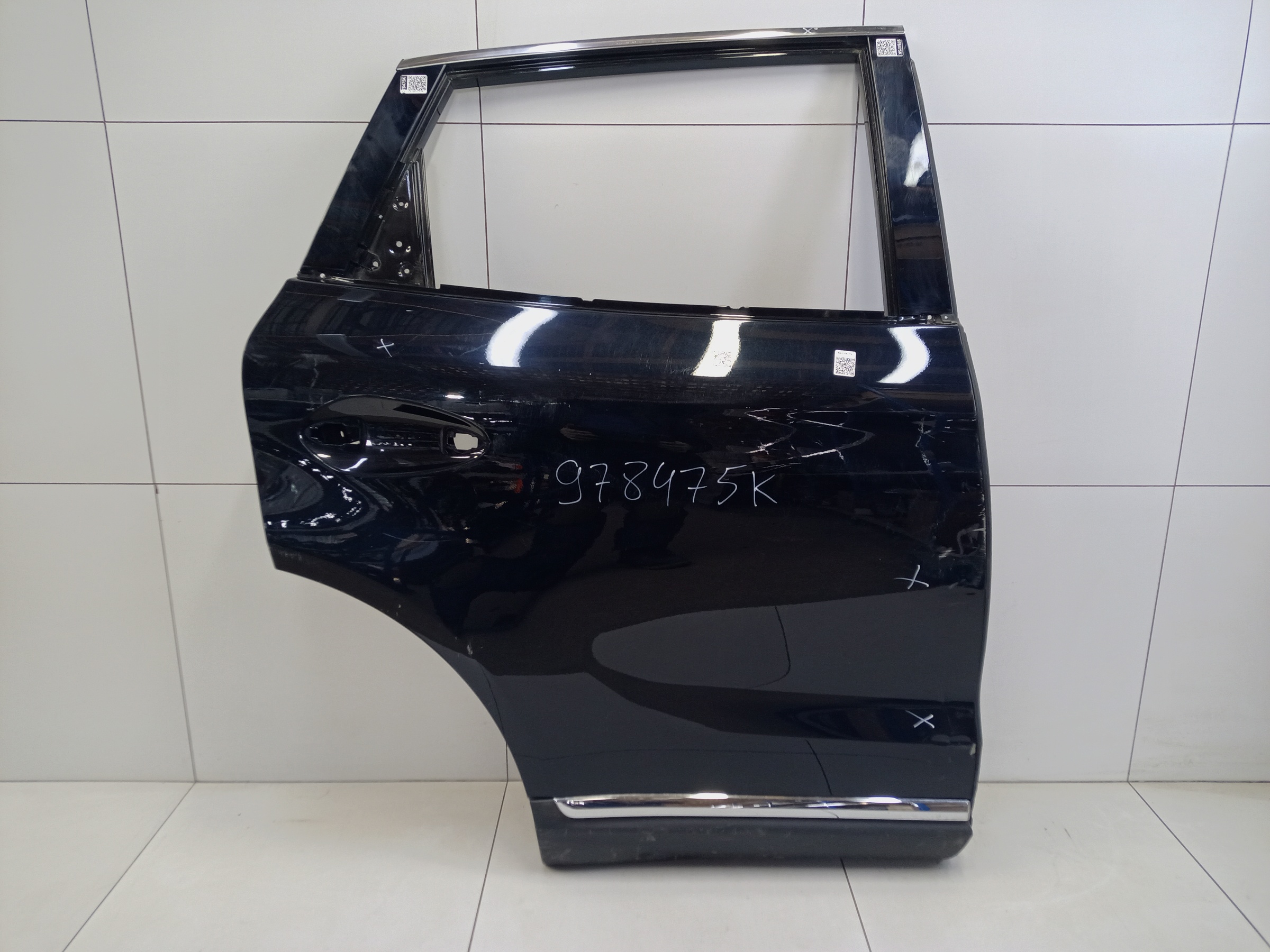 Дверь задняя правая Hongqi HS5