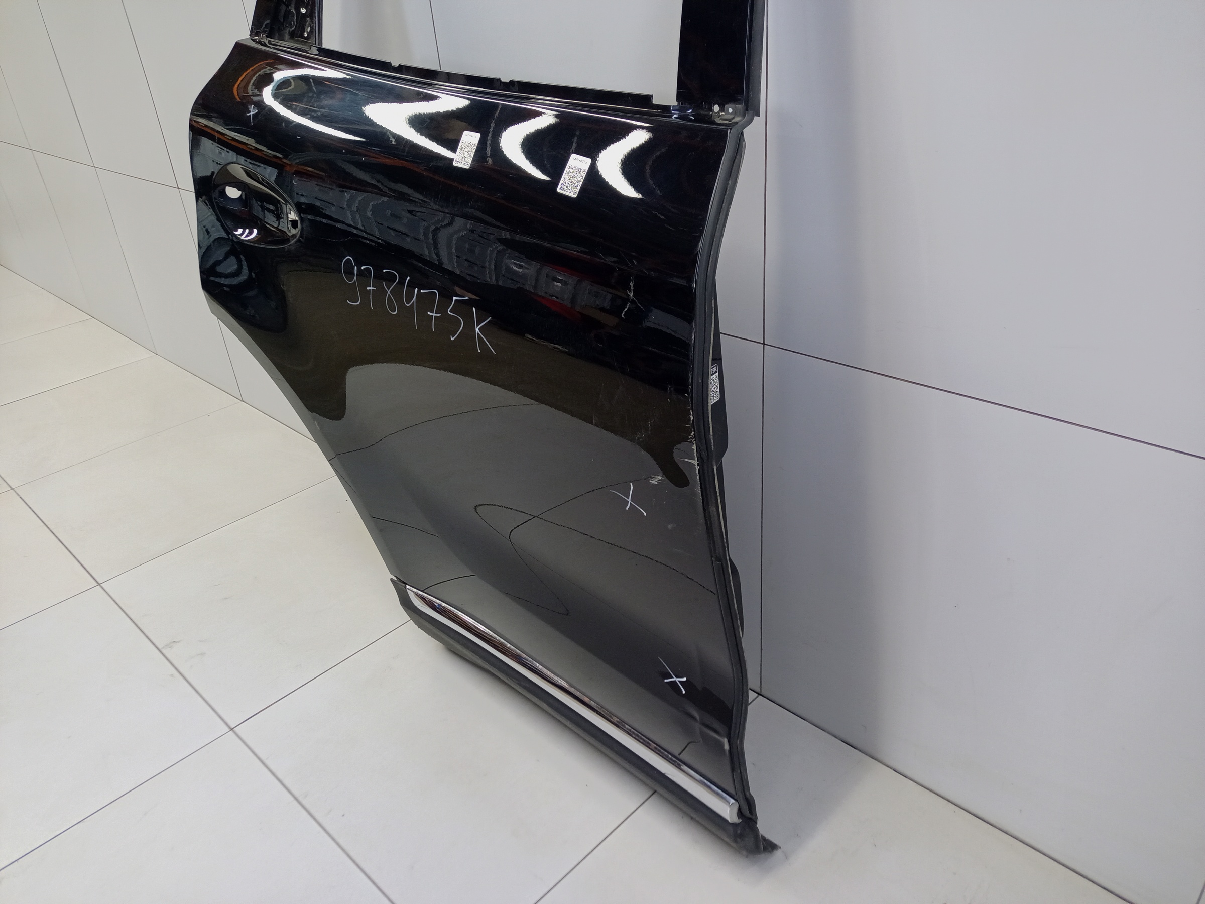 Дверь задняя правая Hongqi HS5