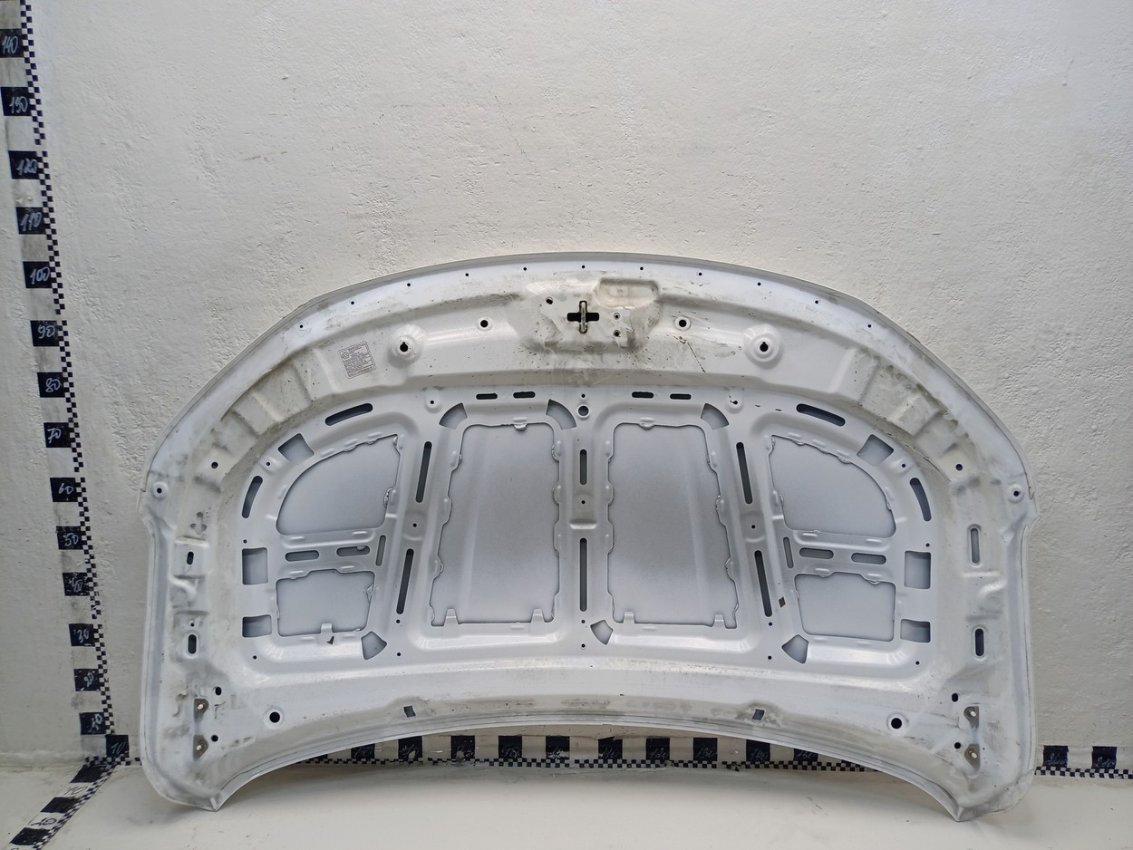 Капот Geely Coolray