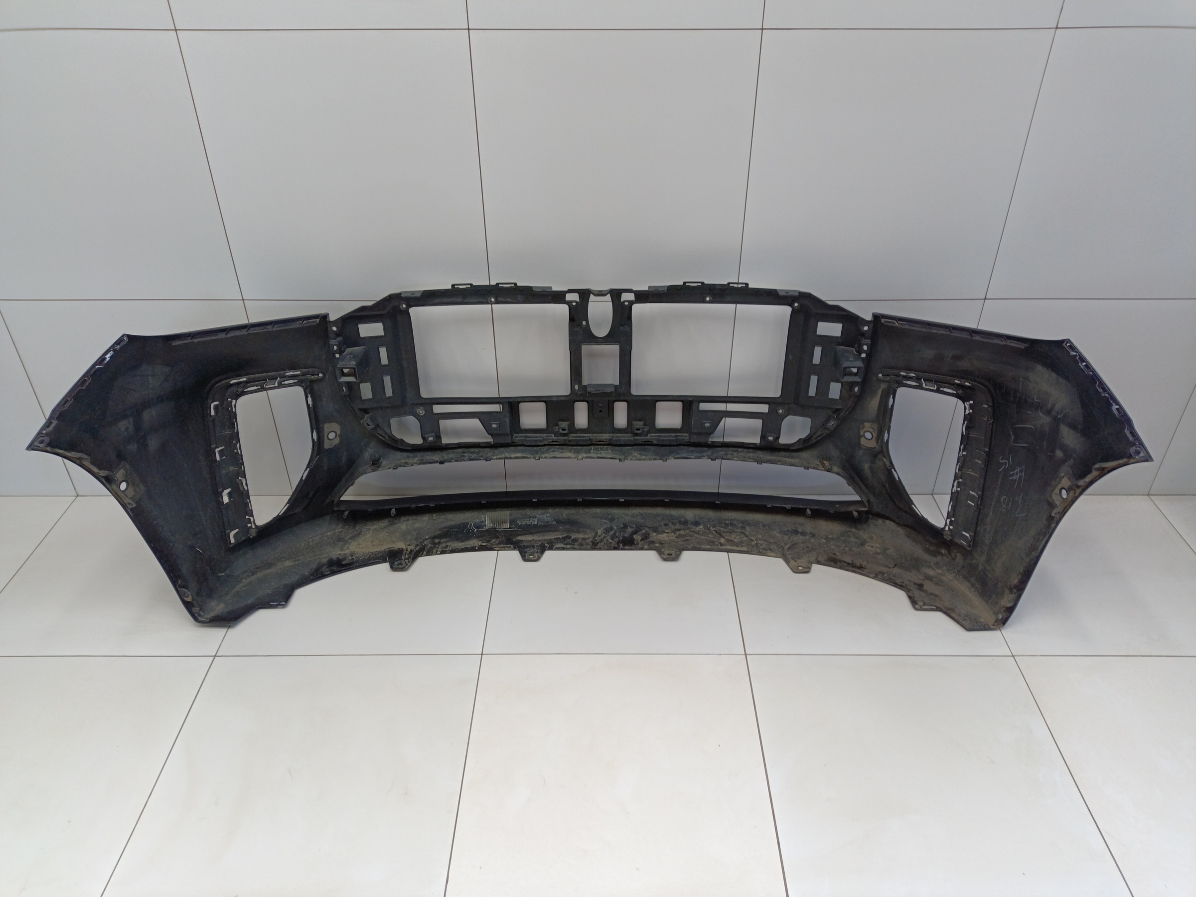 Бампер передний Voyah Dream 1