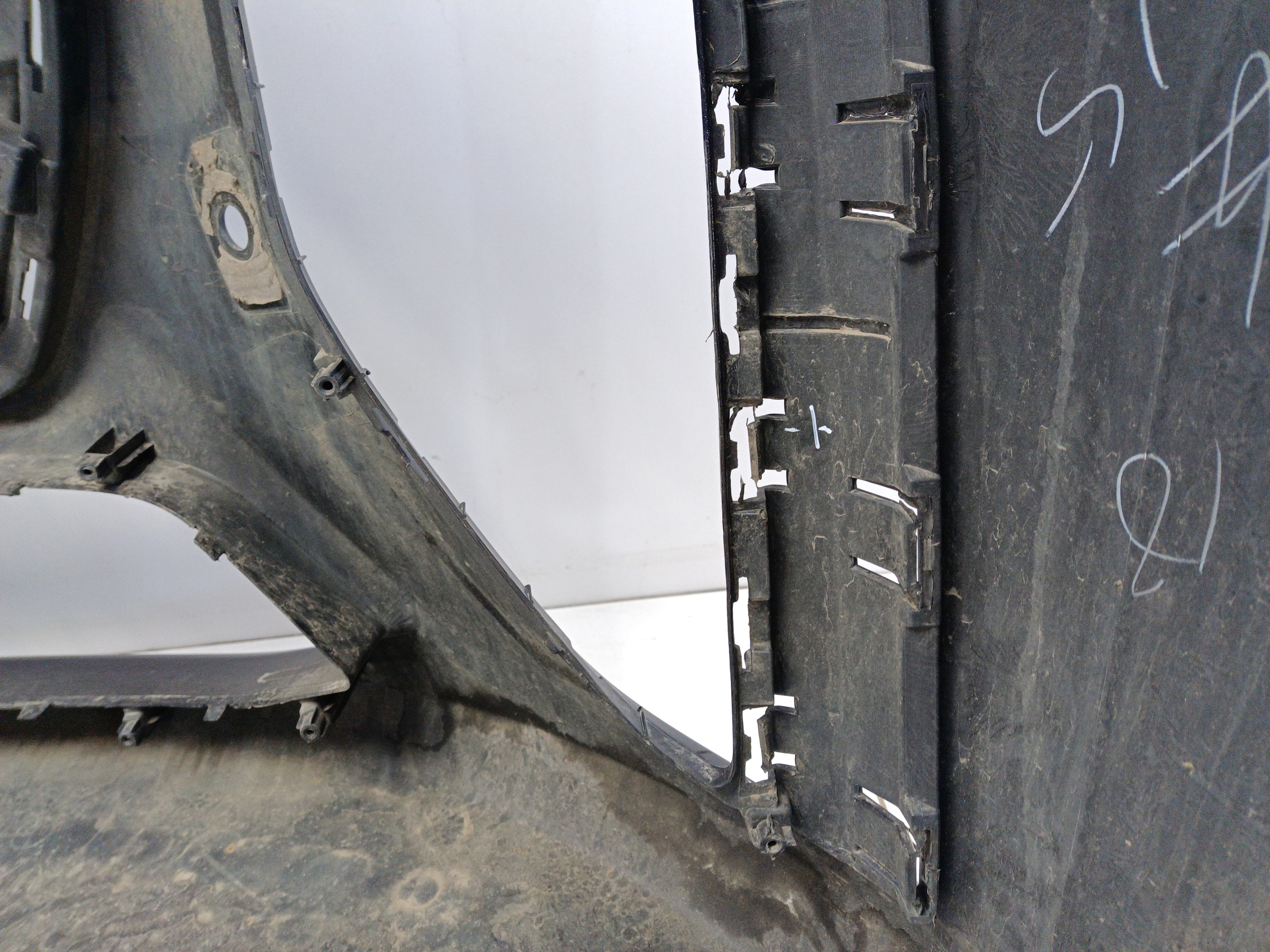 Бампер передний Voyah Dream 1