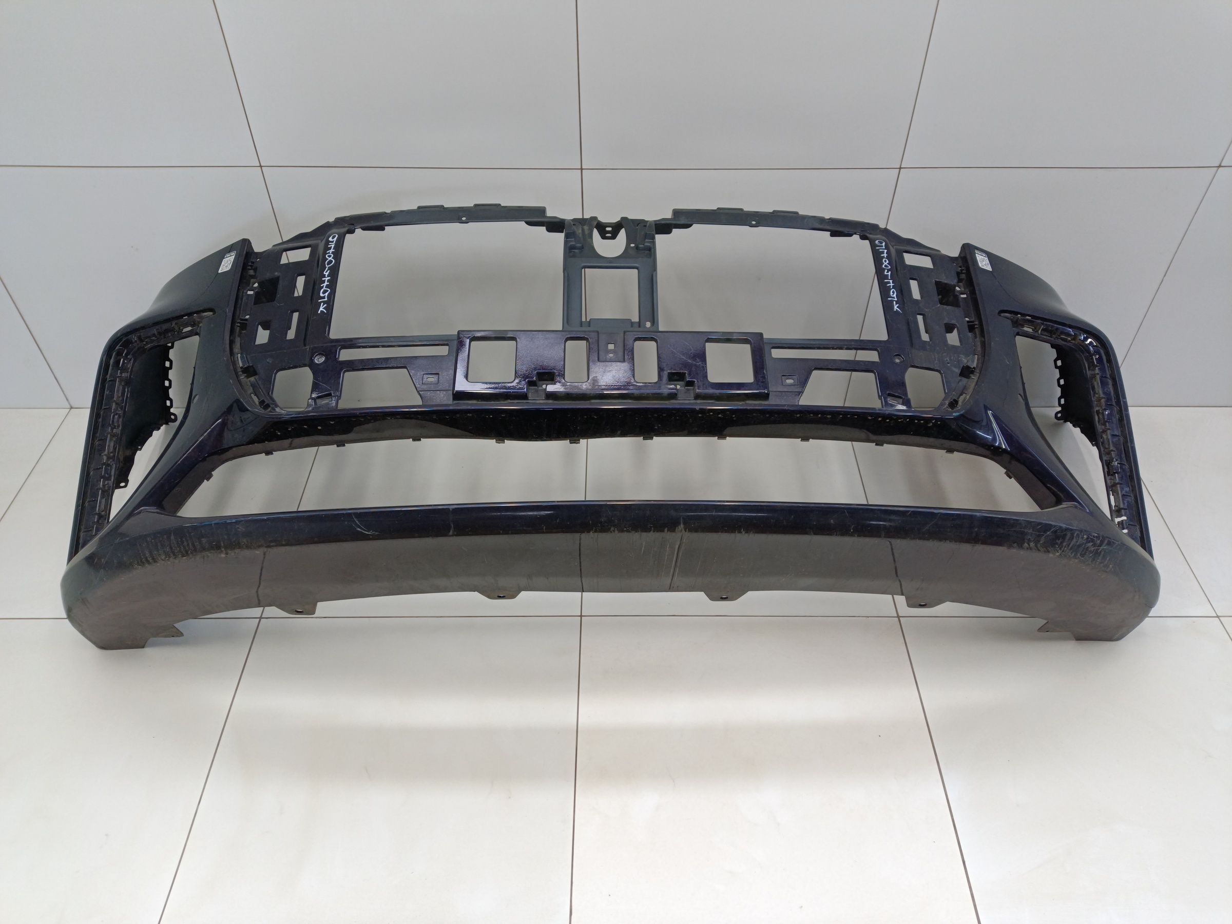 Бампер передний Voyah Dream 1