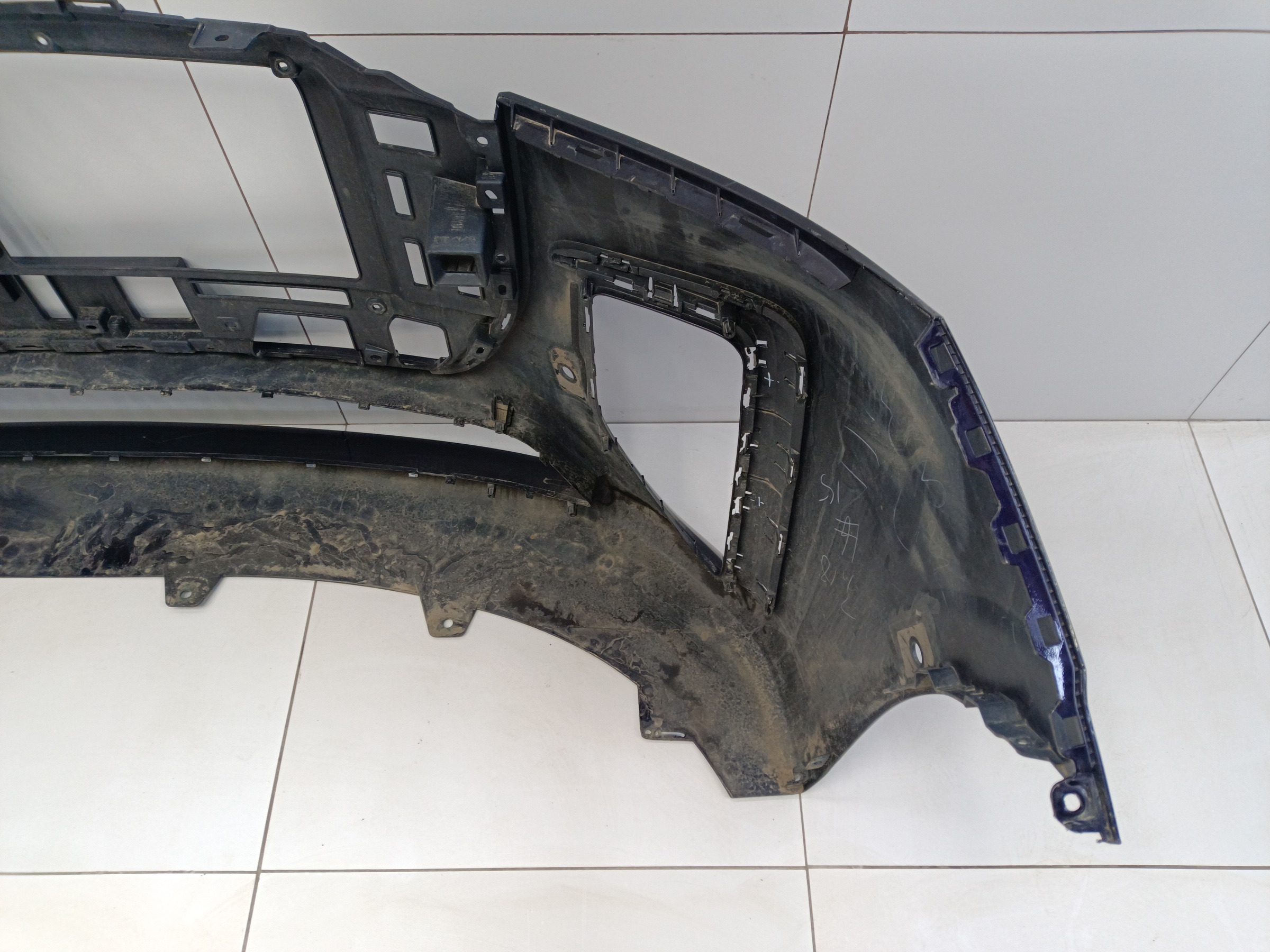 Бампер передний Voyah Dream 1