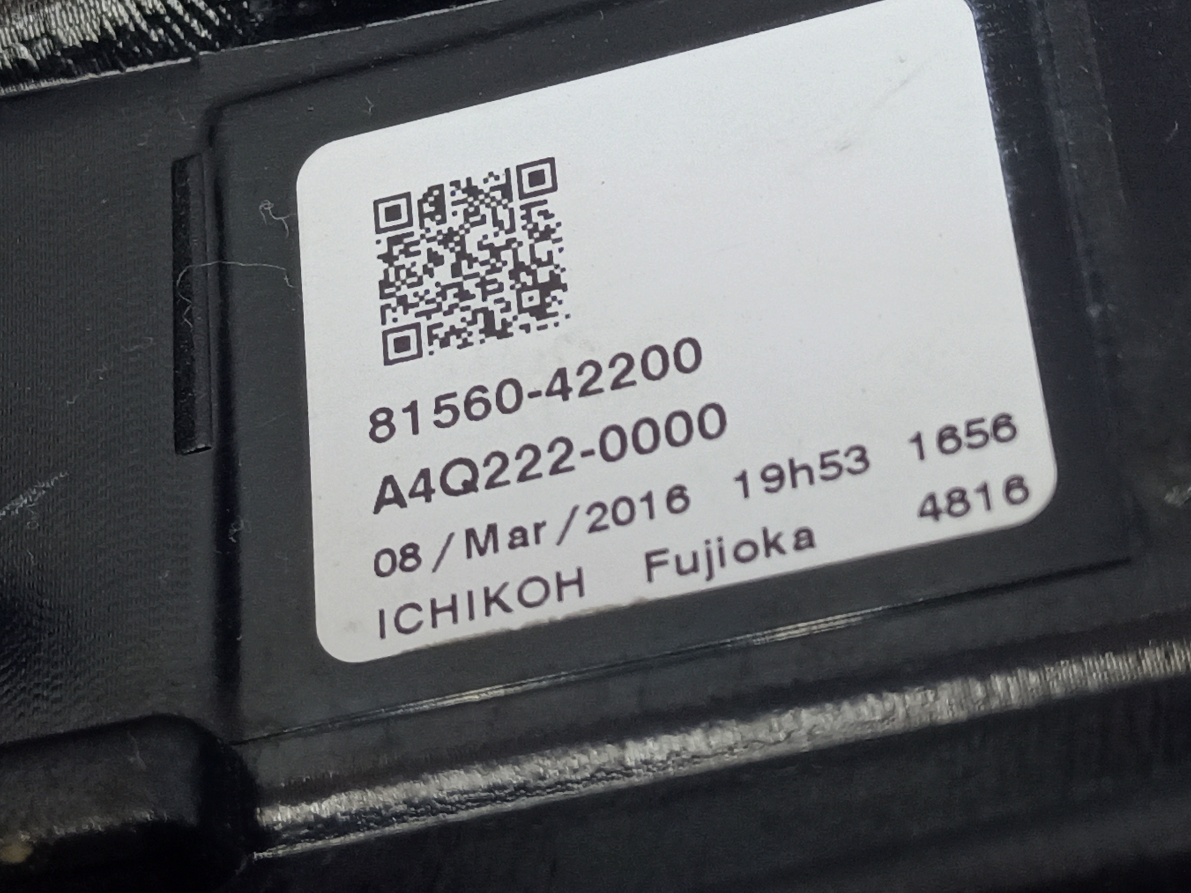 Фонарь задний левый наружный Toyota RAV4 CA40 Restail