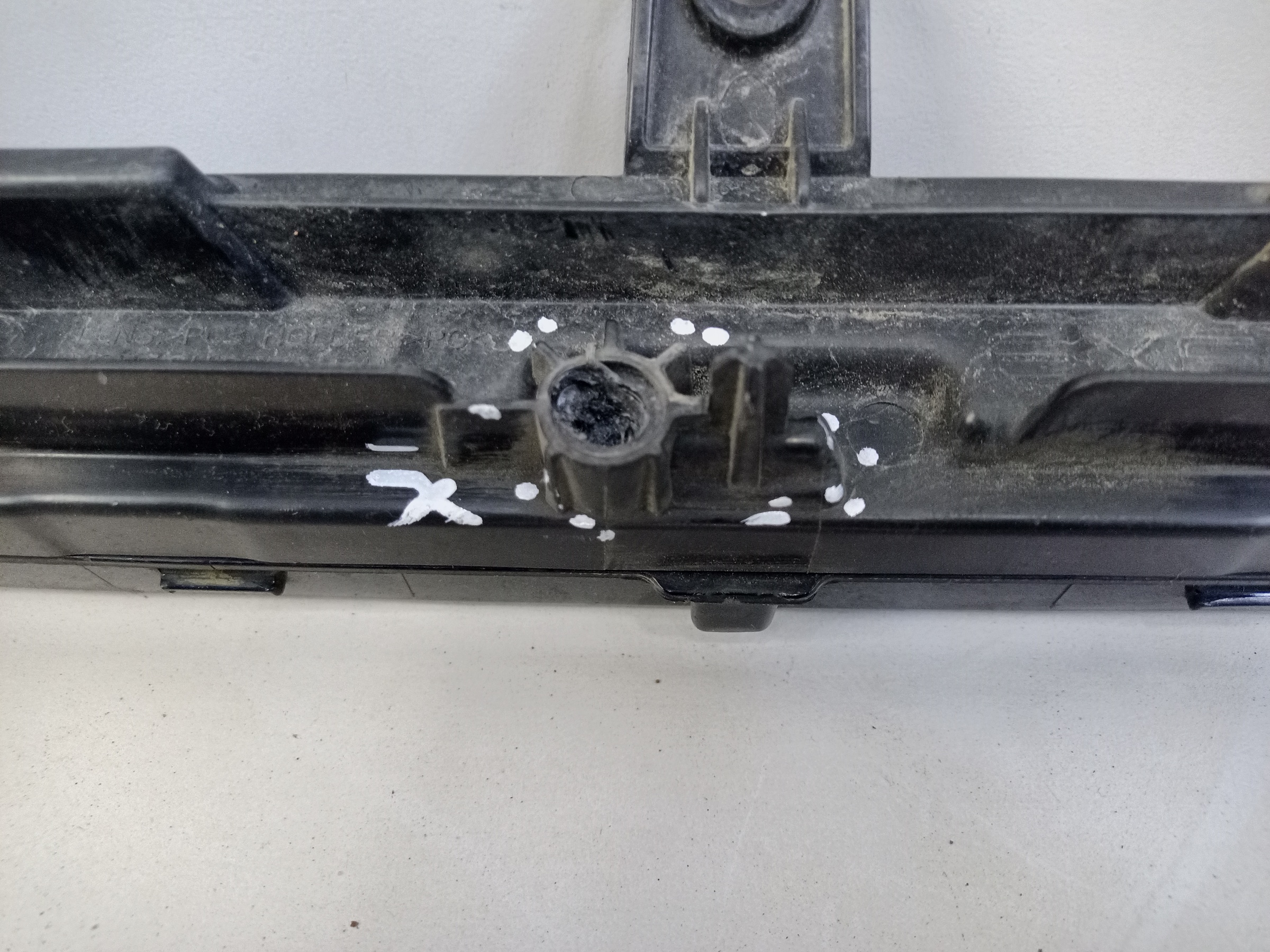 Фара ДХО передняя центральная Exeed VX LED