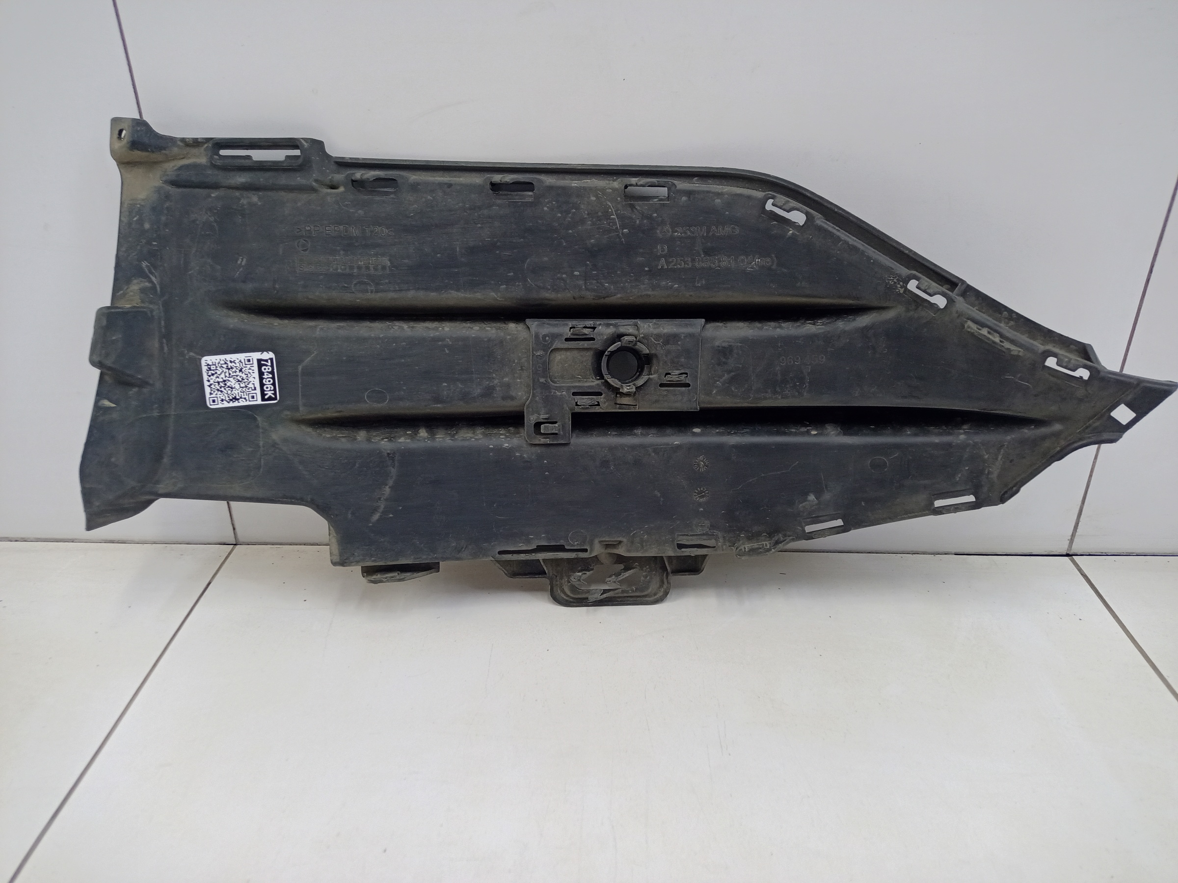 Решетка переднего бампера правая Mercedes-Benz GLC-Klasse X253 AMG