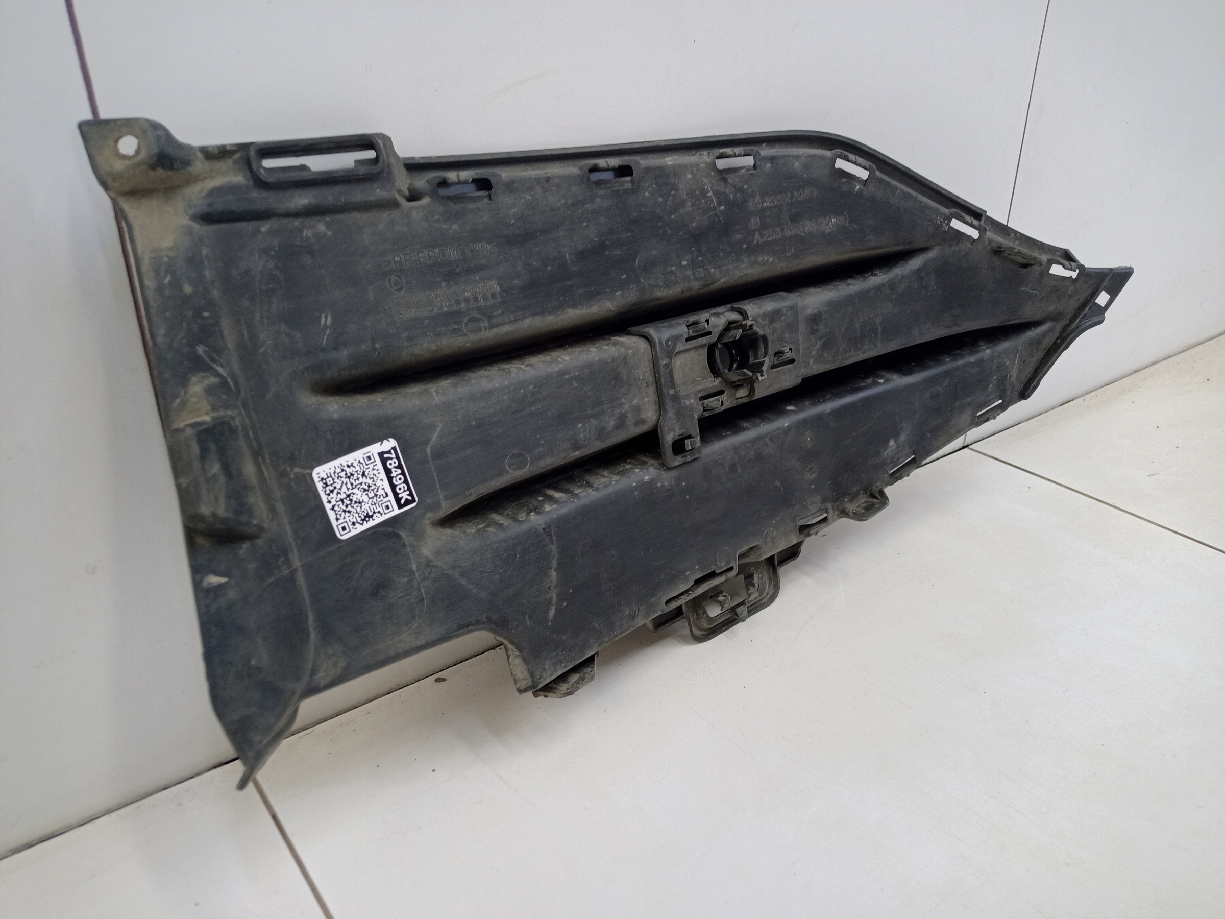 Решетка переднего бампера правая Mercedes-Benz GLC-Klasse X253 AMG