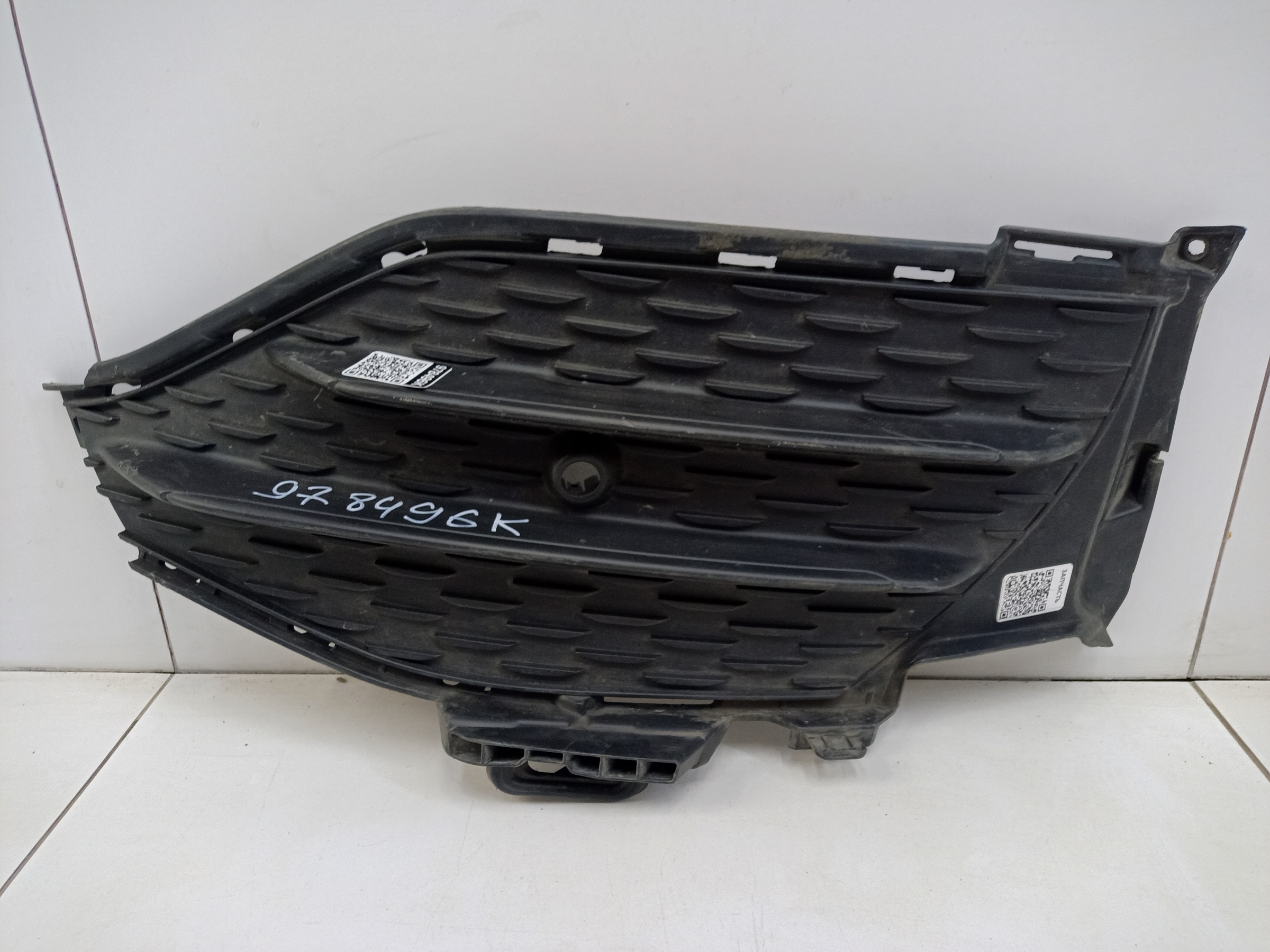 Решетка переднего бампера правая Mercedes-Benz GLC-Klasse X253 AMG