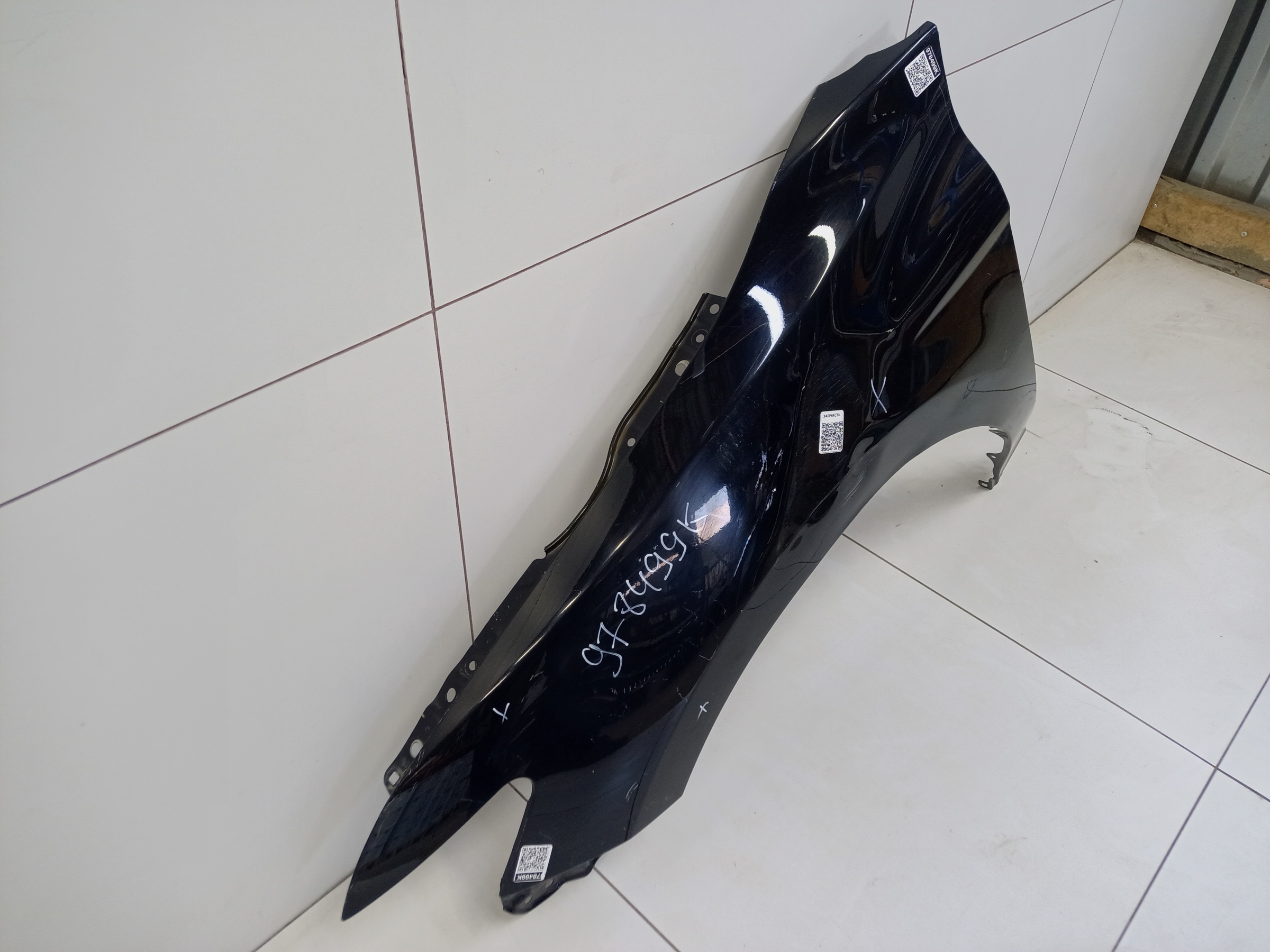 Крыло переднее левое Toyota Camry V70