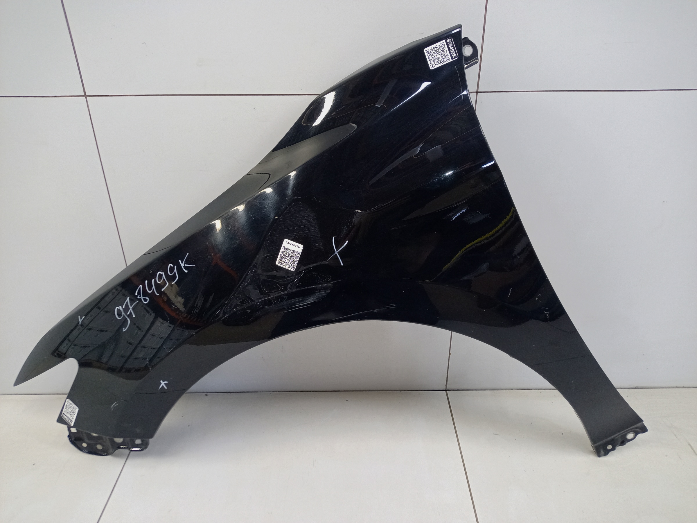 Крыло переднее левое Toyota Camry V70