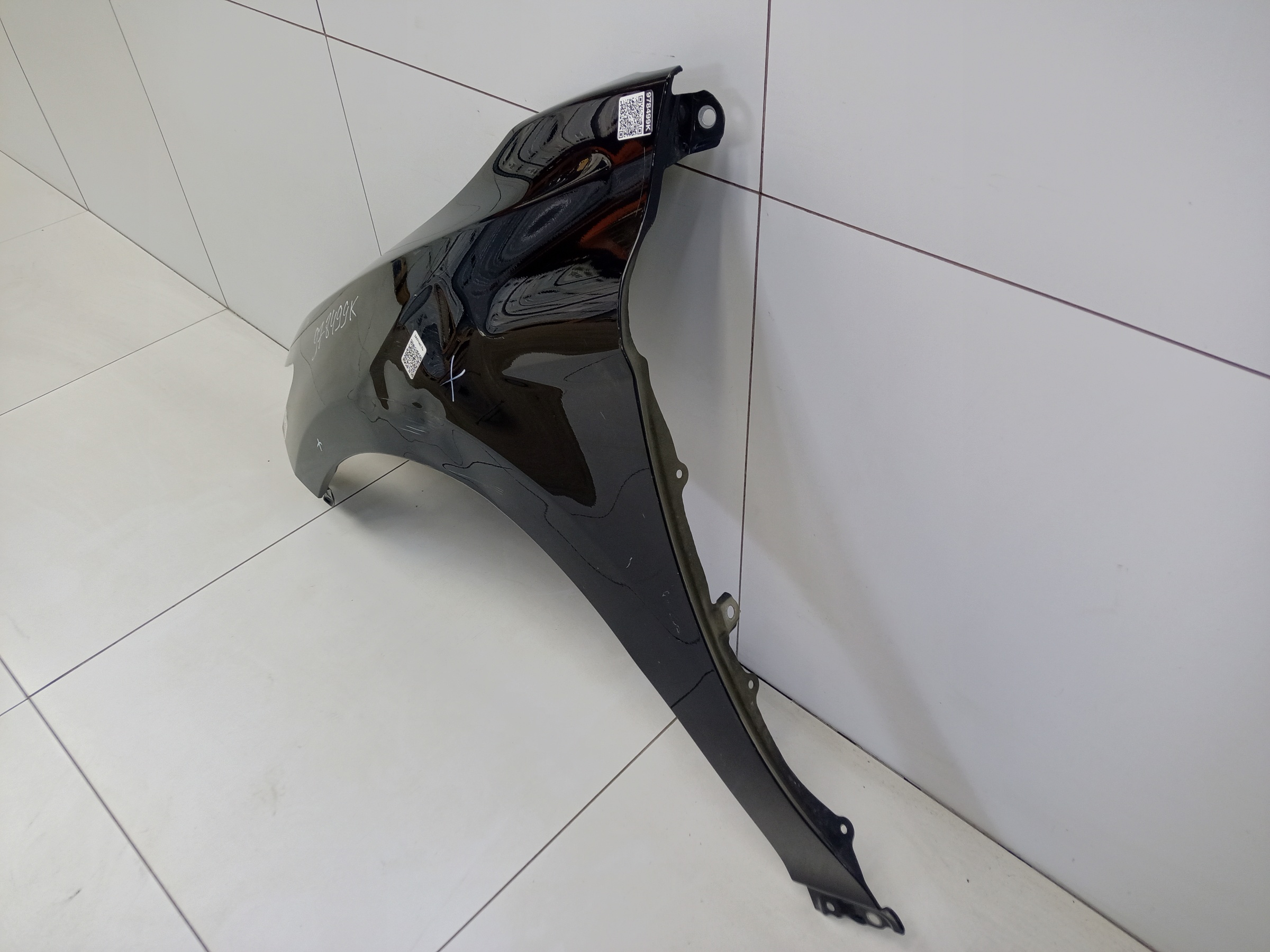 Крыло переднее левое Toyota Camry V70