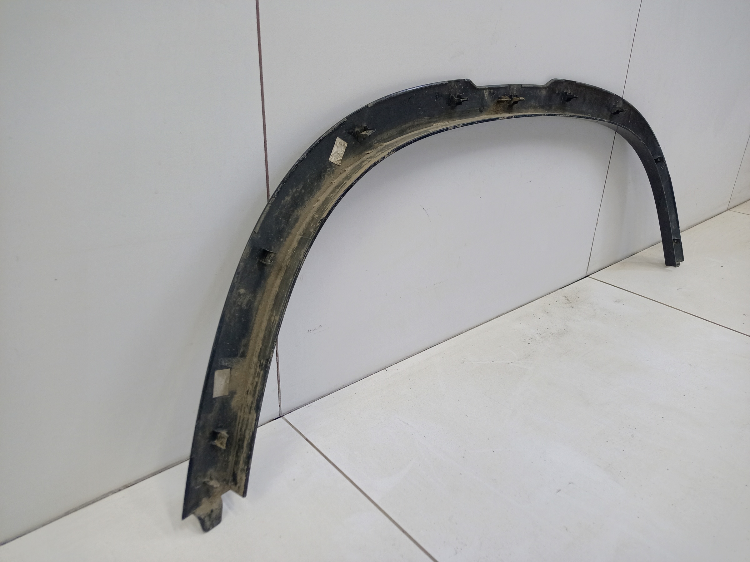 Накладка крыла переднего левого Land Rover Defender 2