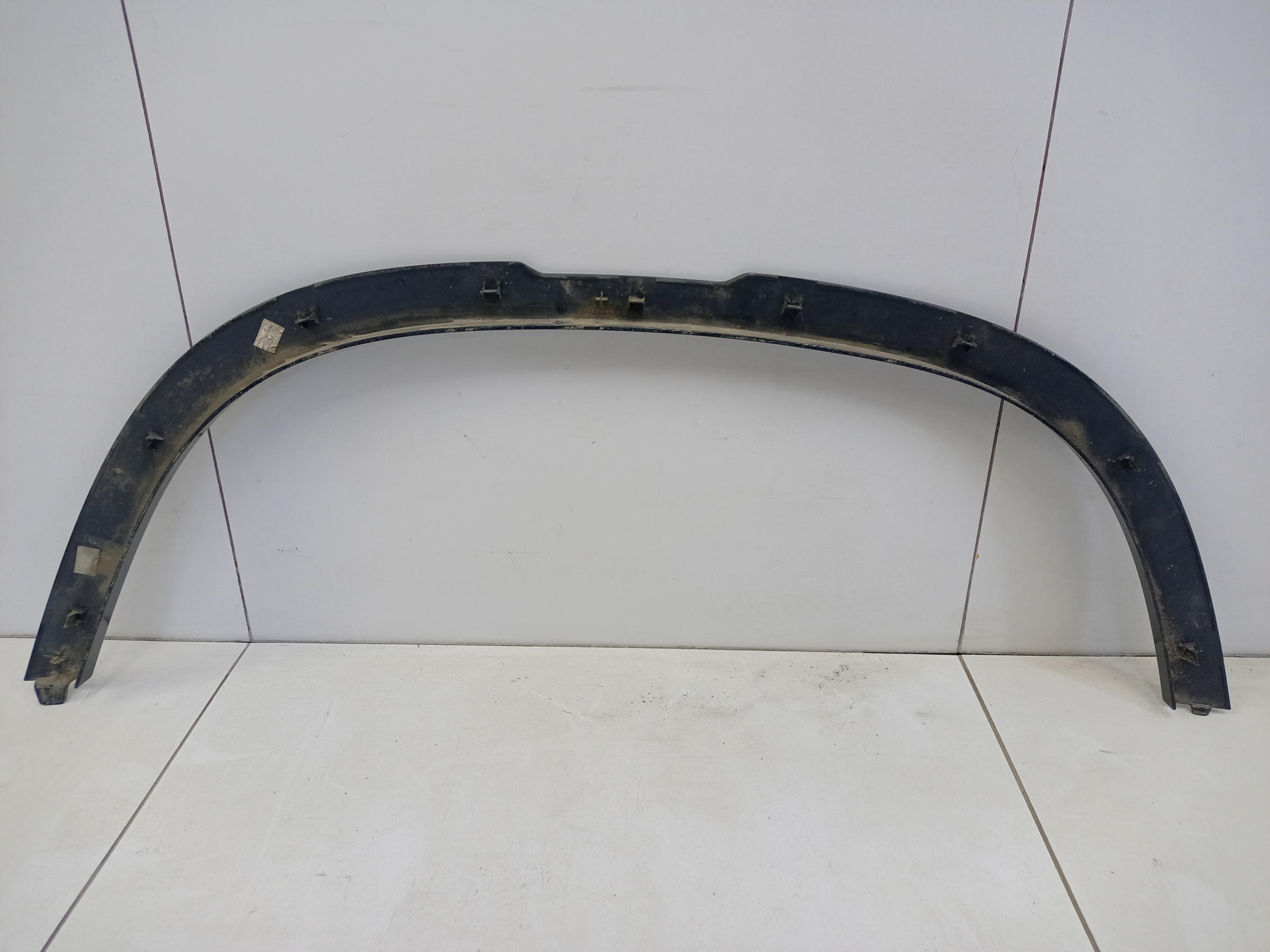 Накладка крыла переднего левого Land Rover Defender 2