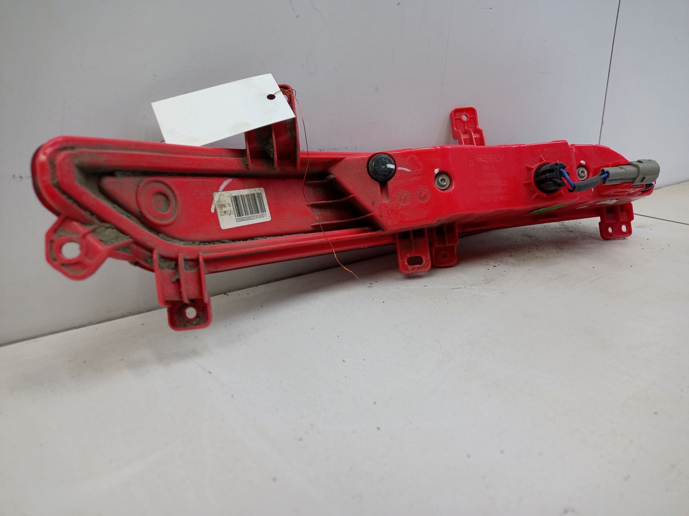 Фара ПТФ задняя правая Geely Tugella LED