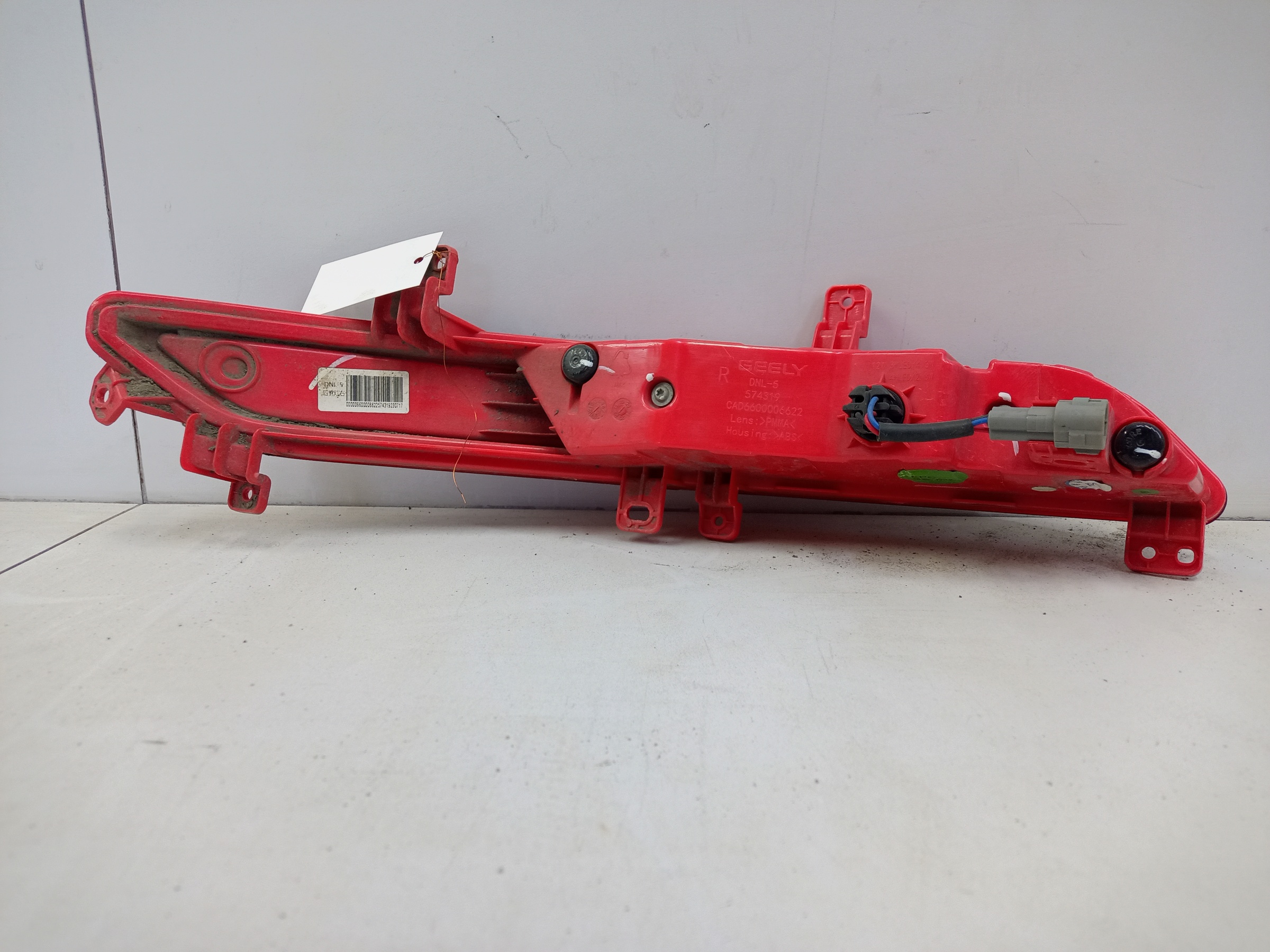 Фара ПТФ задняя правая Geely Tugella LED