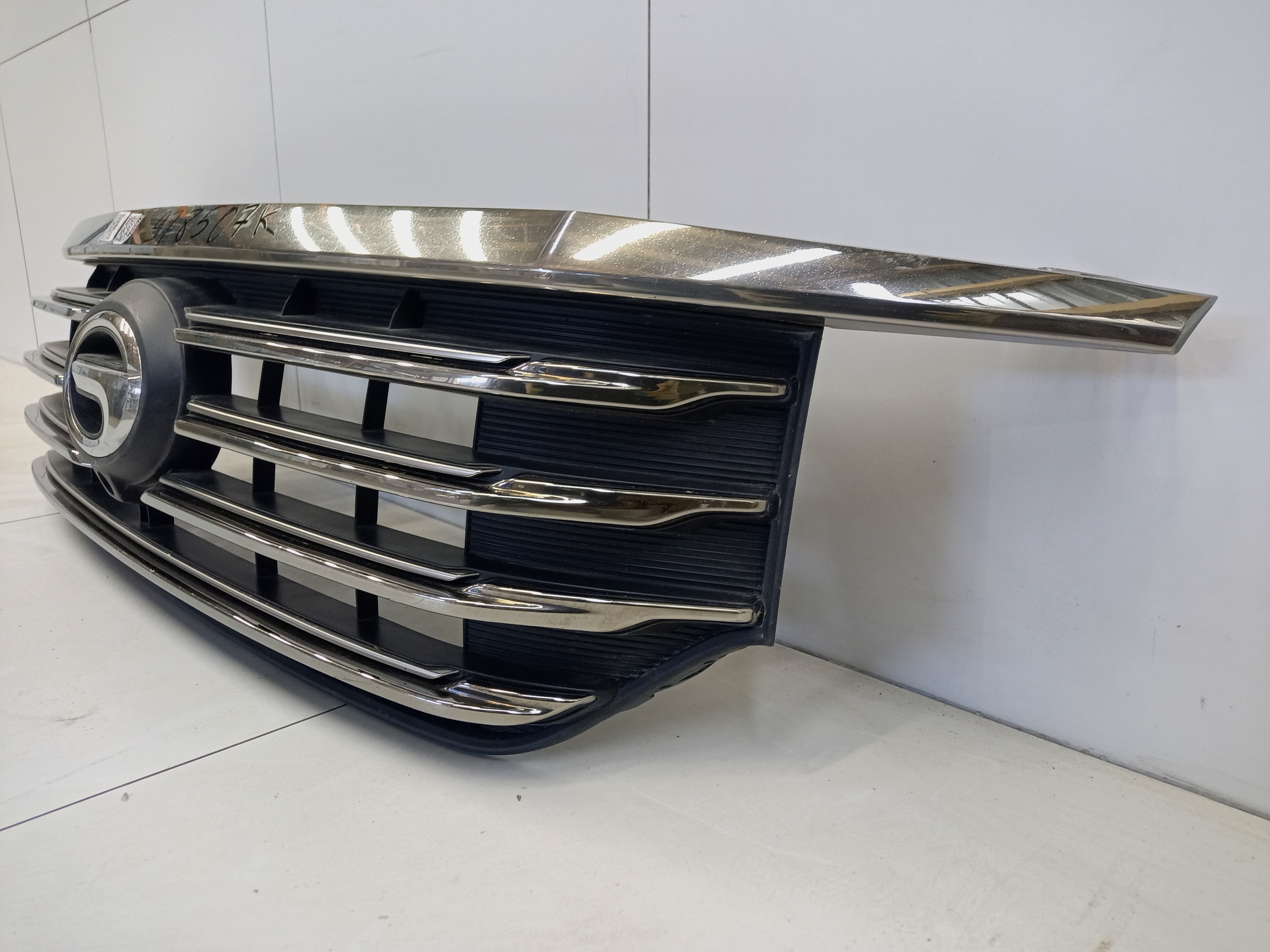 Решетка радиатора GAC GS8 1