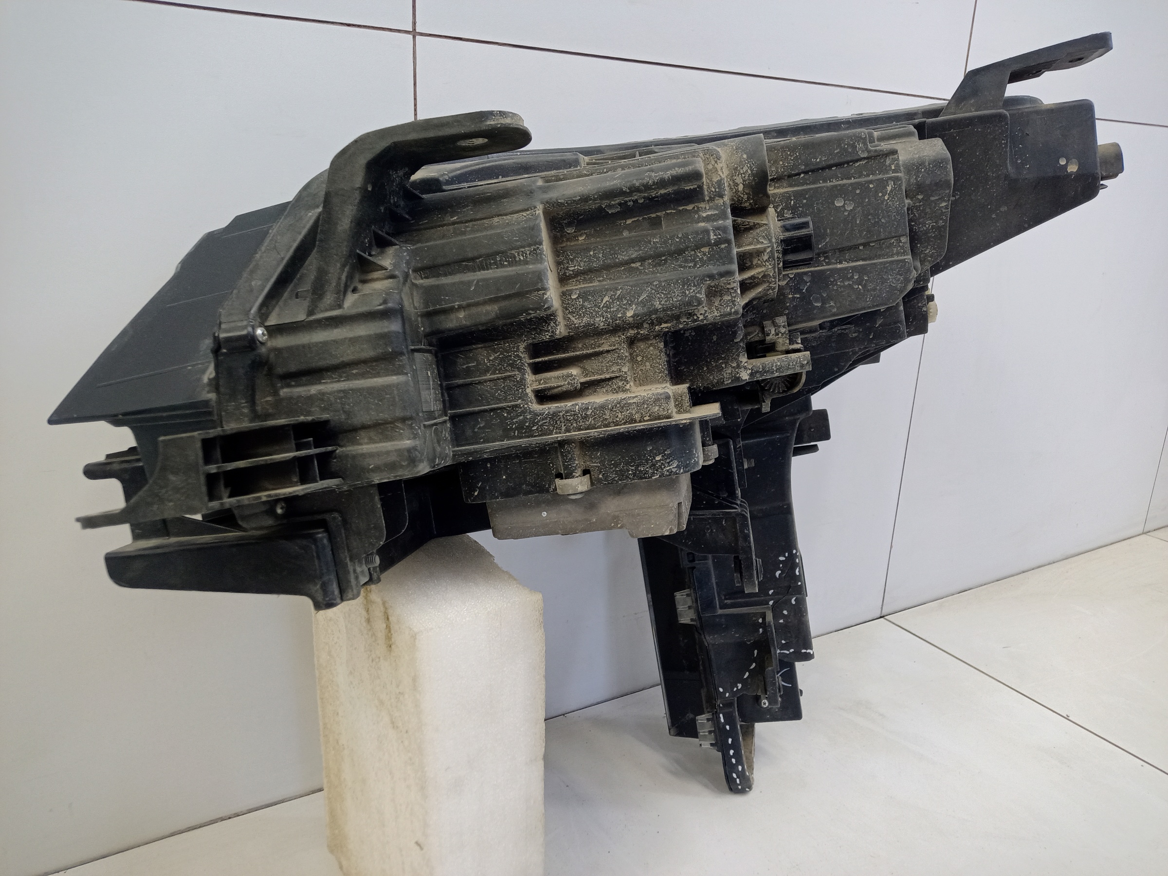 Фара передняя правая Exeed RX LED