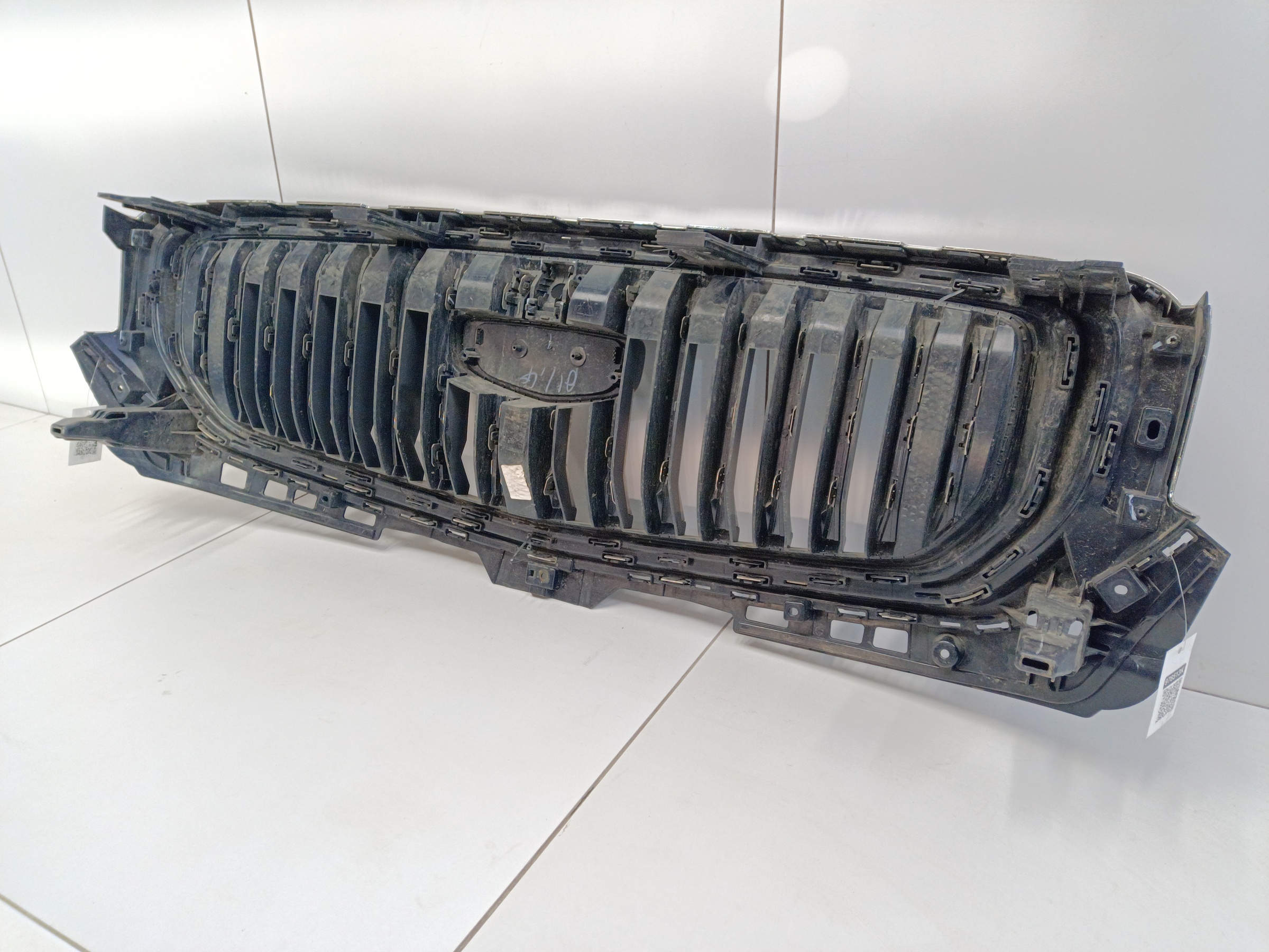 Решетка радиатора Geely Monjaro