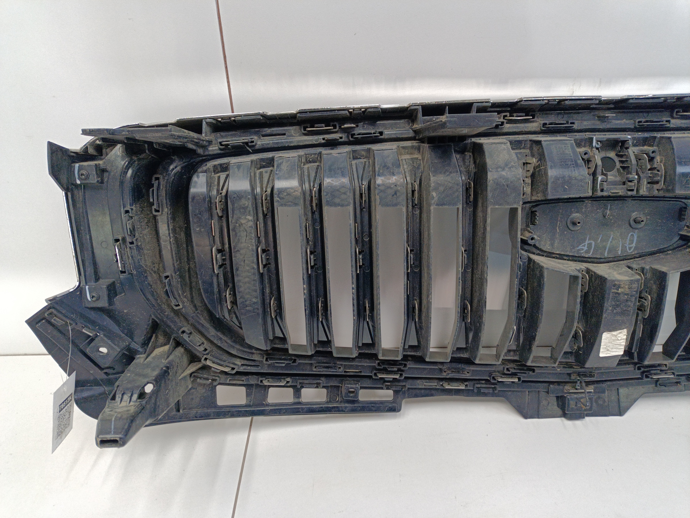 Решетка радиатора Geely Monjaro