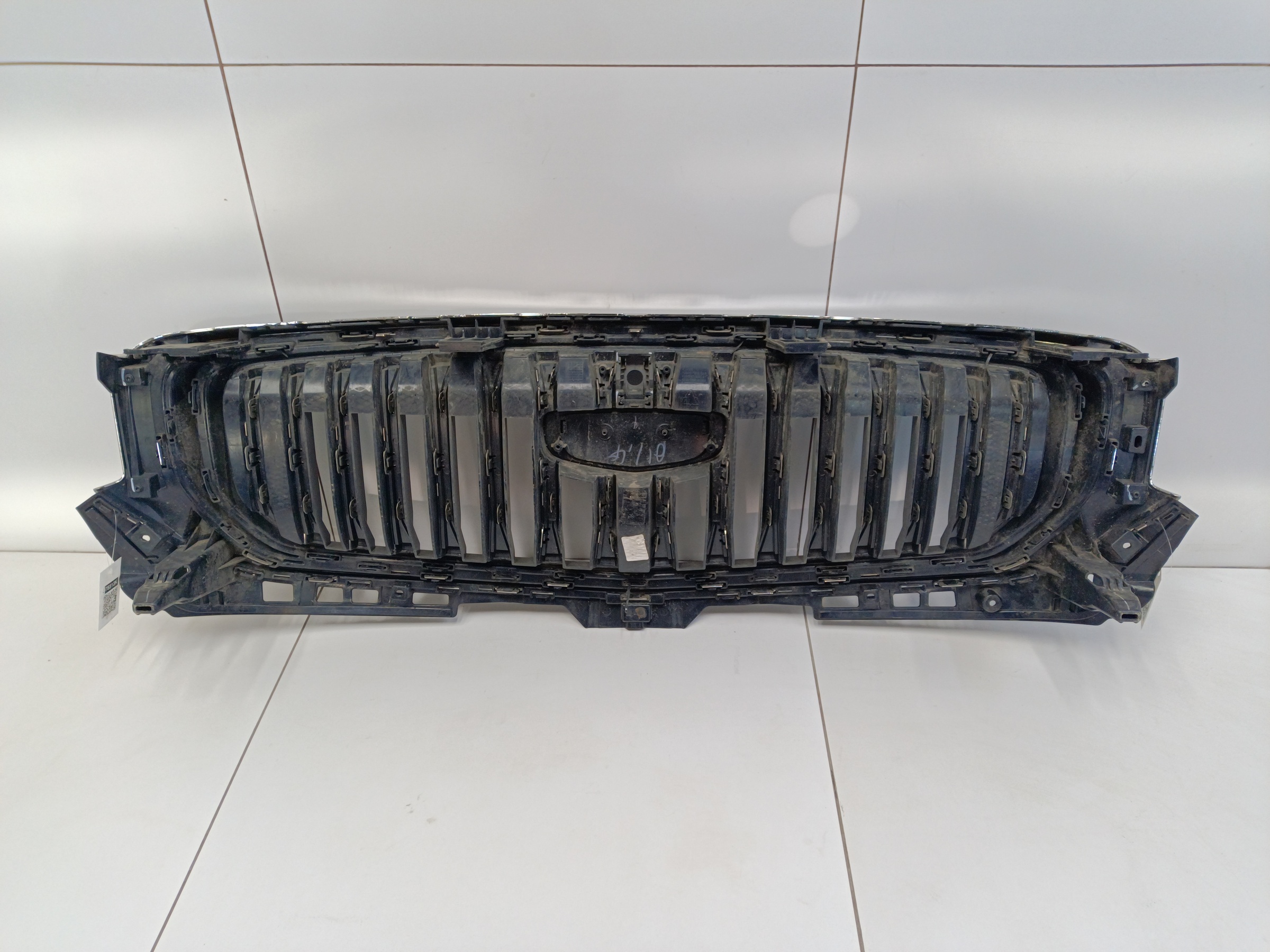 Решетка радиатора Geely Monjaro