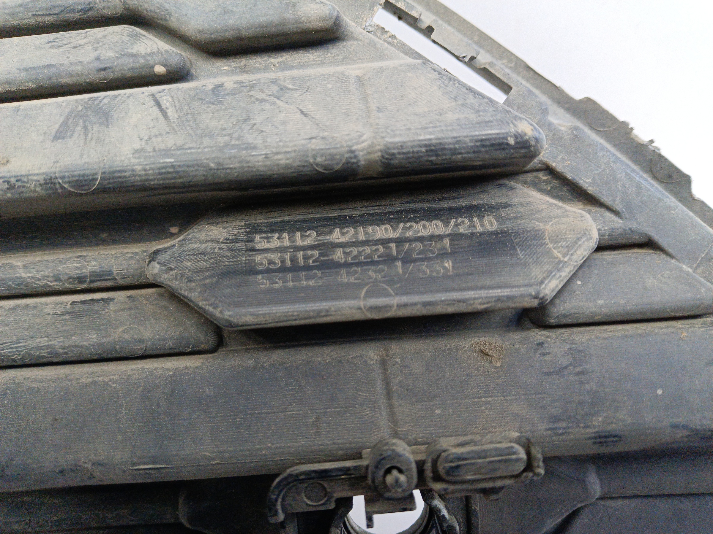 Решётка радиатора Toyota RAV4 XA50