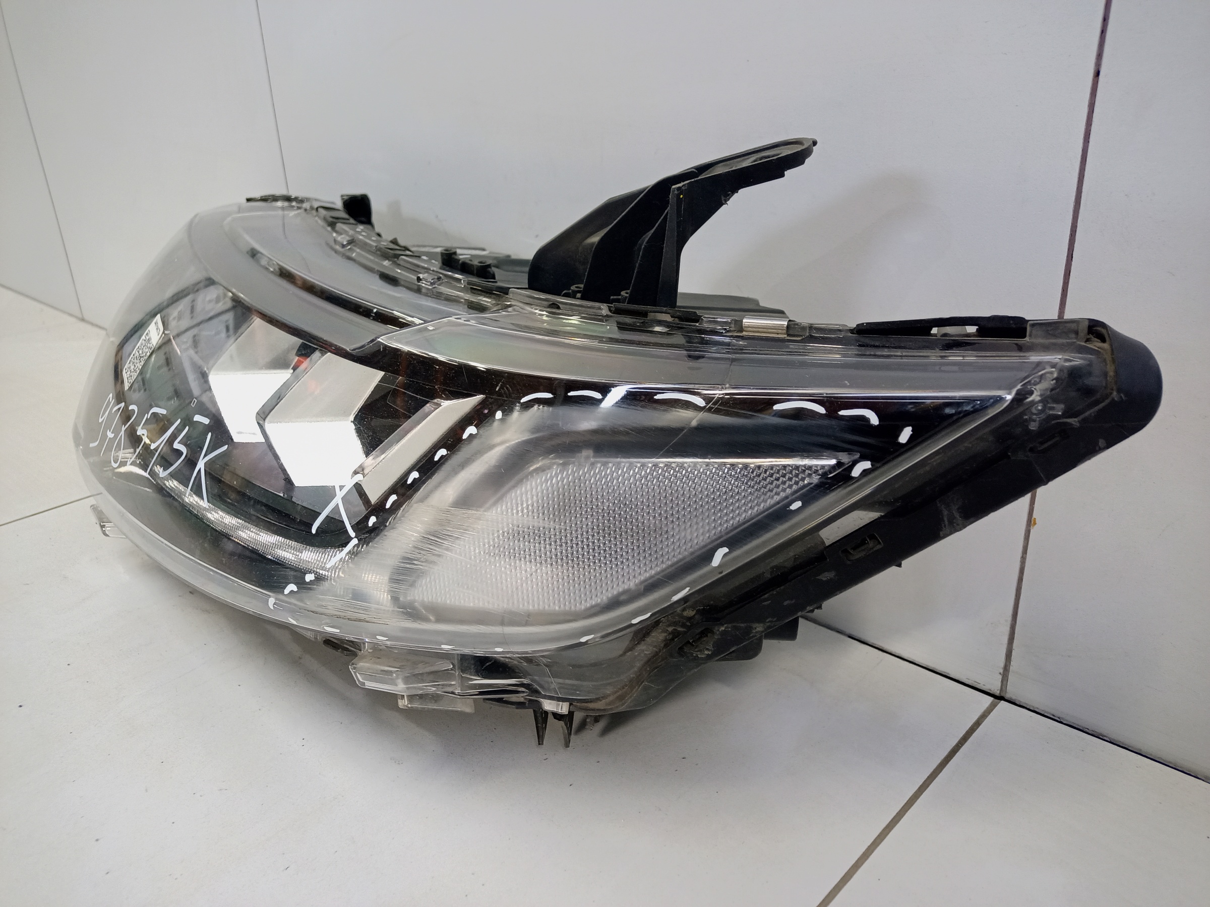 Фара передняя левая Mitsubishi Outlander 3 Restail 3 Led