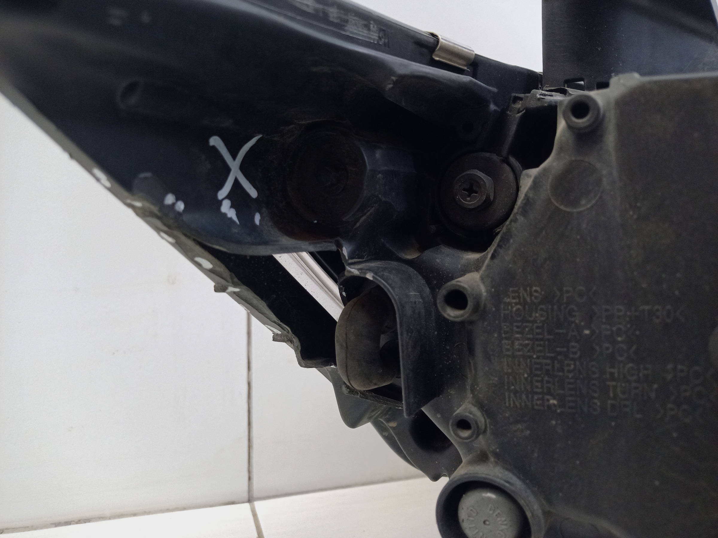 Фара передняя левая Mitsubishi Outlander 3 Restail 3 Led