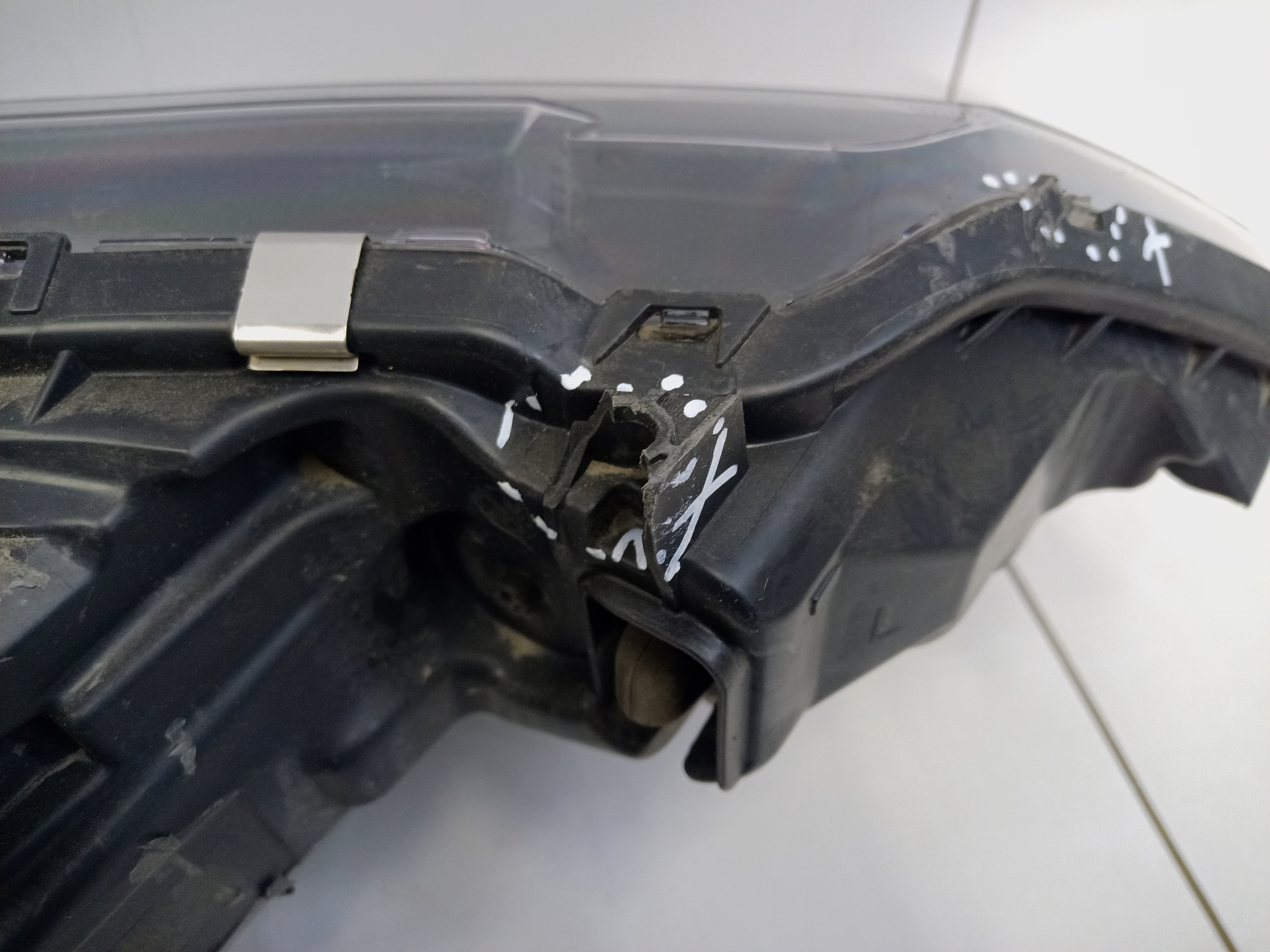 Фара передняя левая Mitsubishi Outlander 3 Restail 3 Led