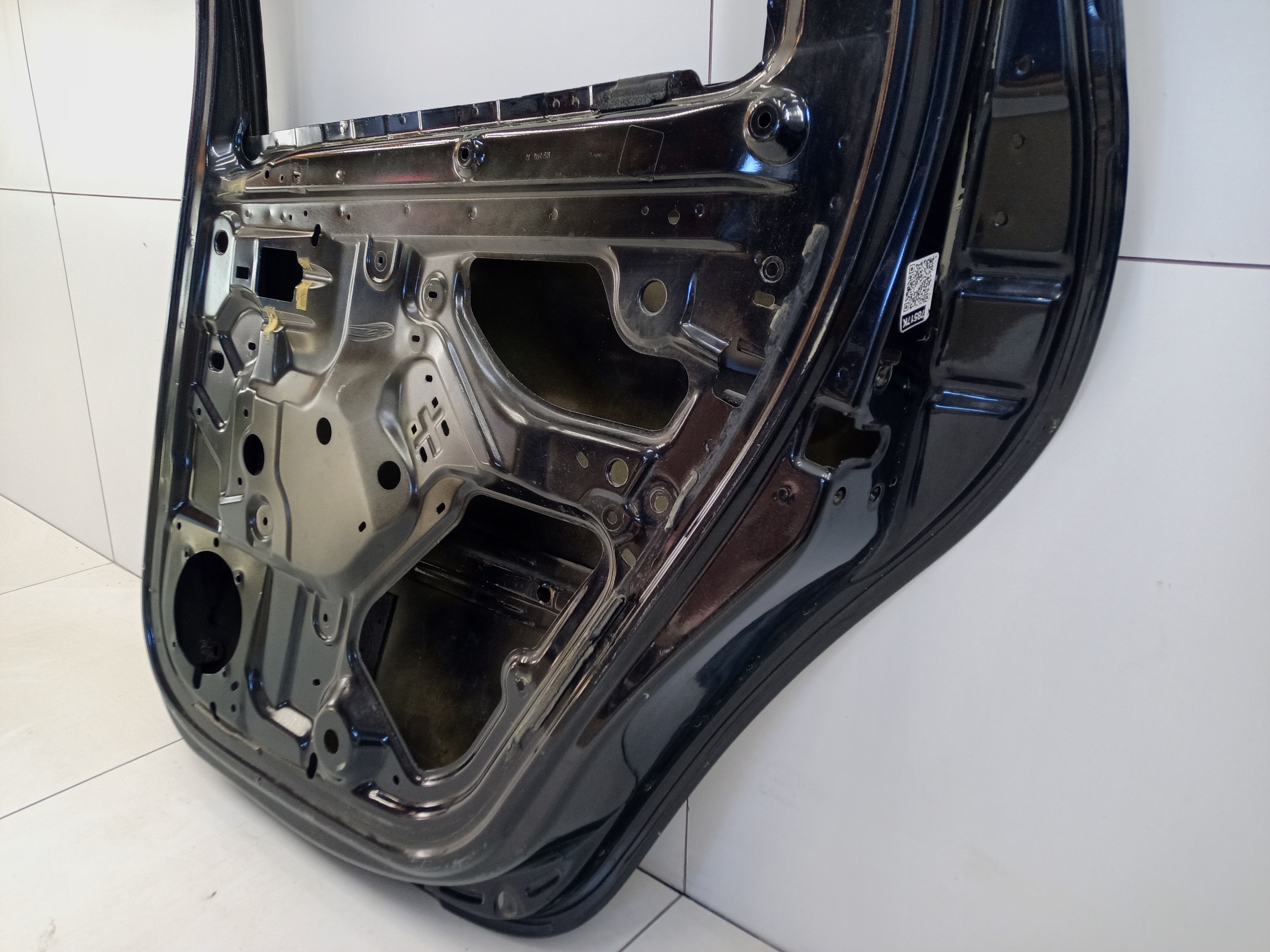 Дверь задняя правая Renault Duster 1