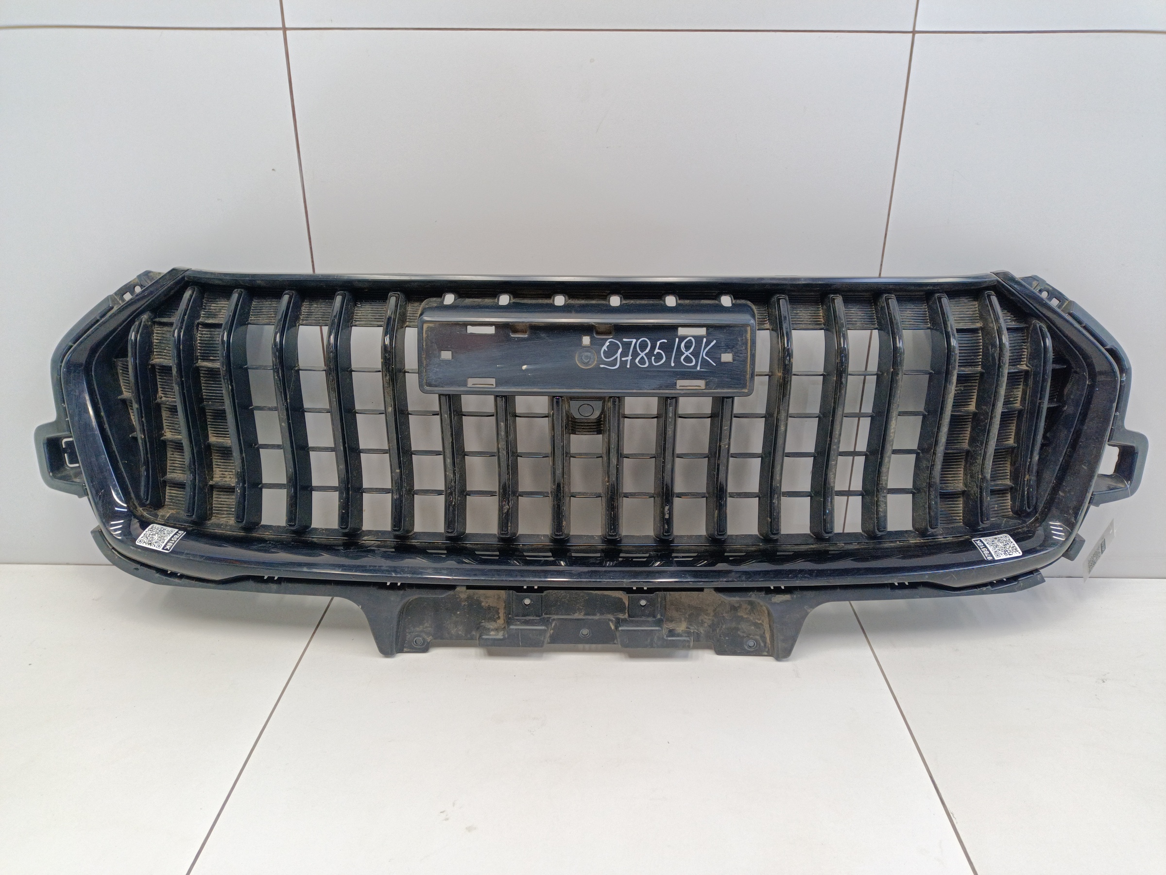 Решетка радиатора Haval Jolion Restail под камеру