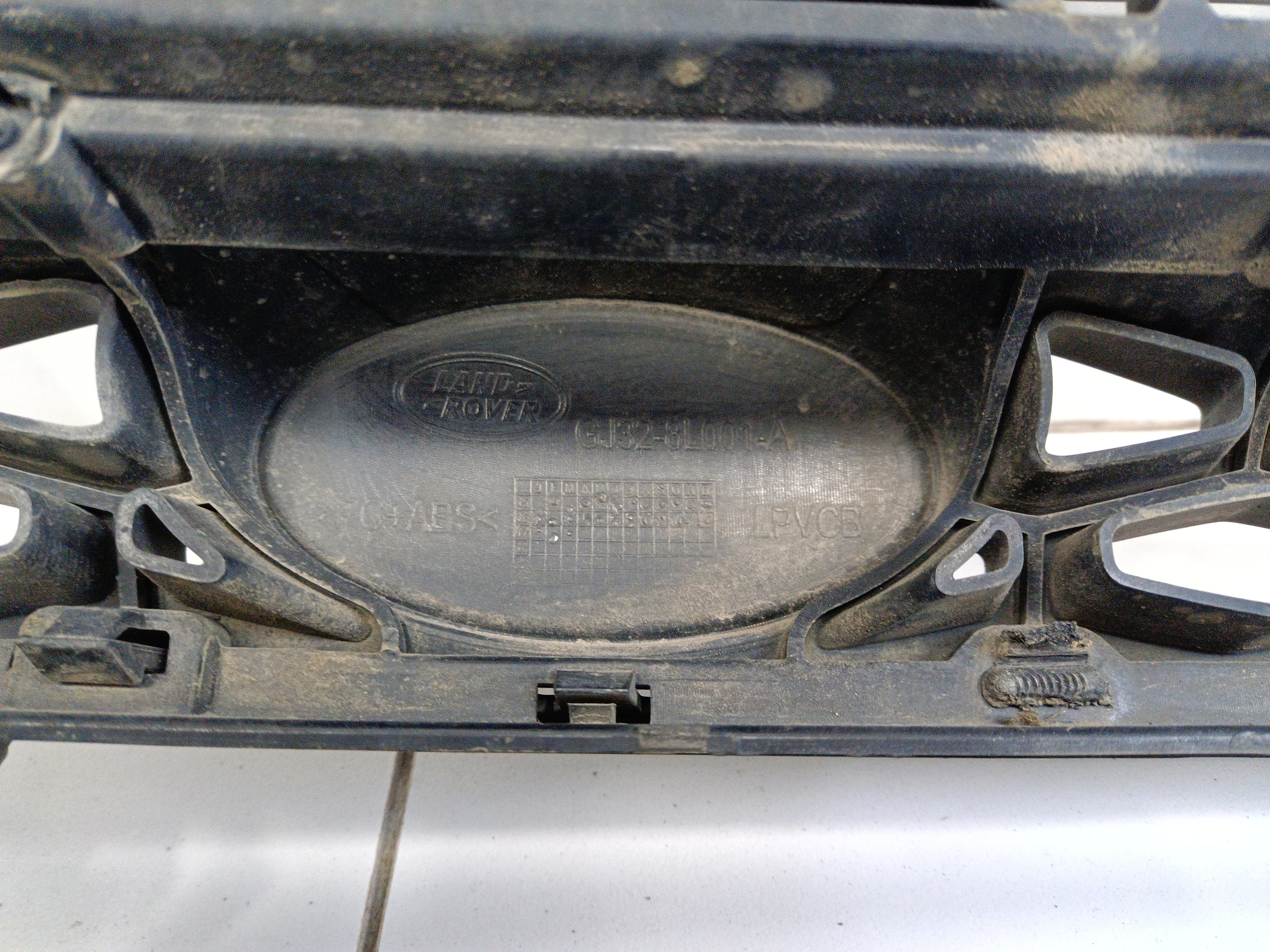 Решетка радиатора Land Rover Range Rover Evoque 1 Restail