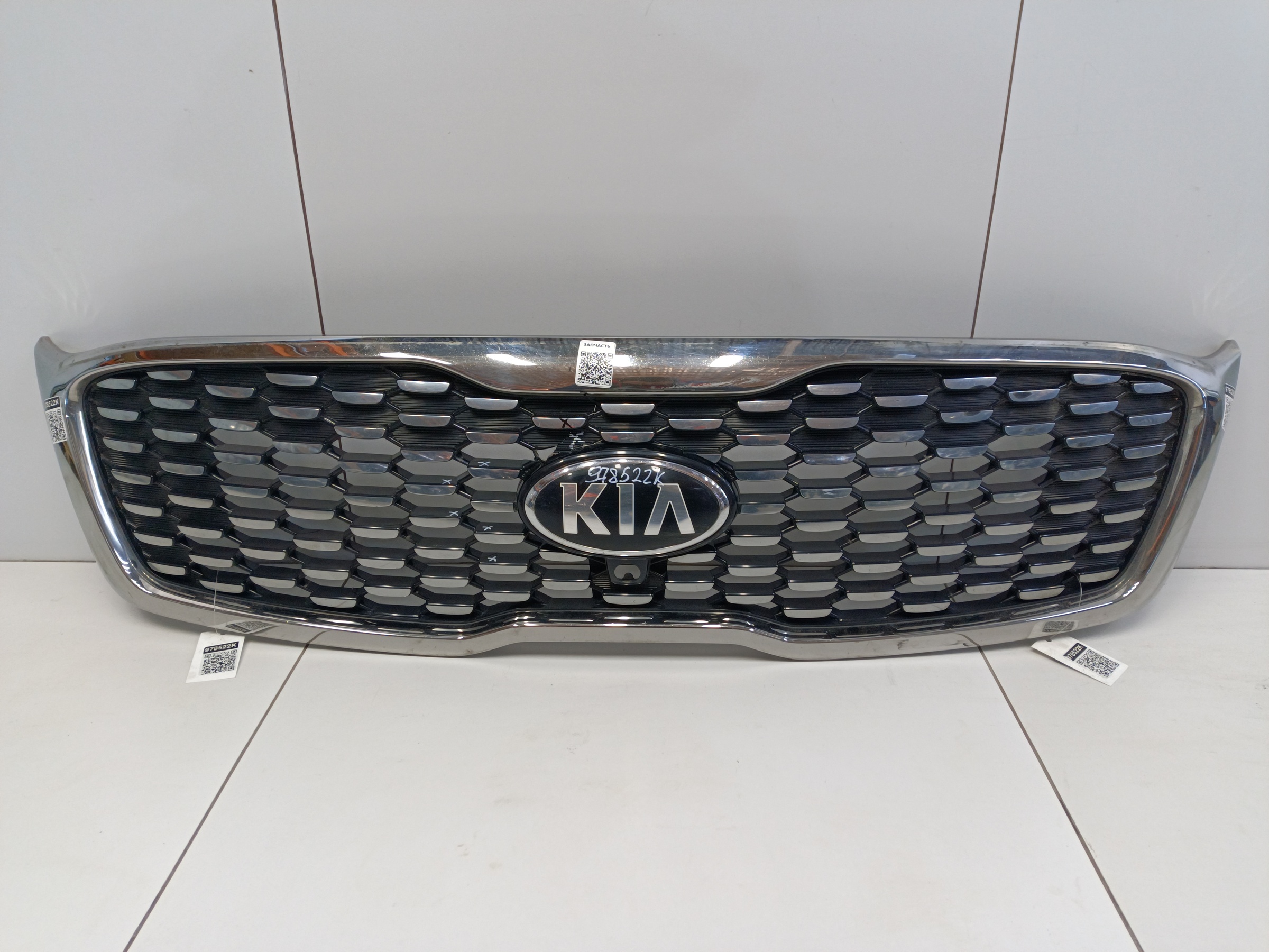 Решётка радиатора Kia Sorento 3 Restail под камеру