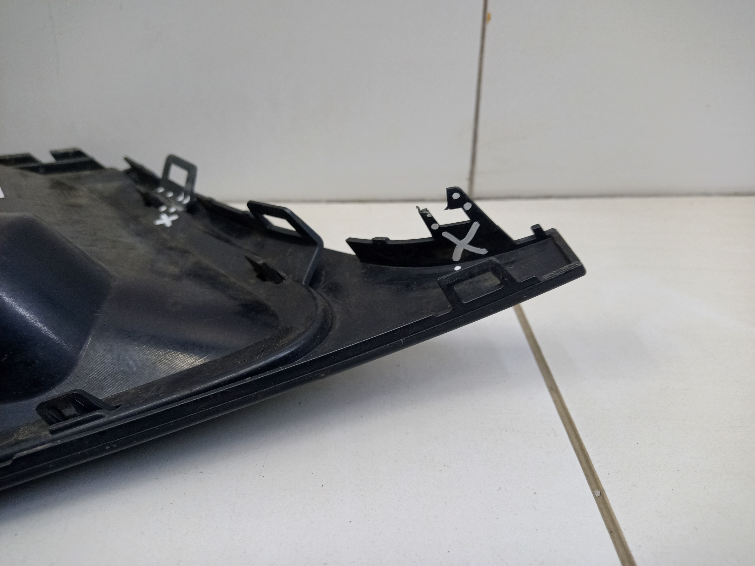 Решётка переднего бампера левая Audi Q8 S-Line