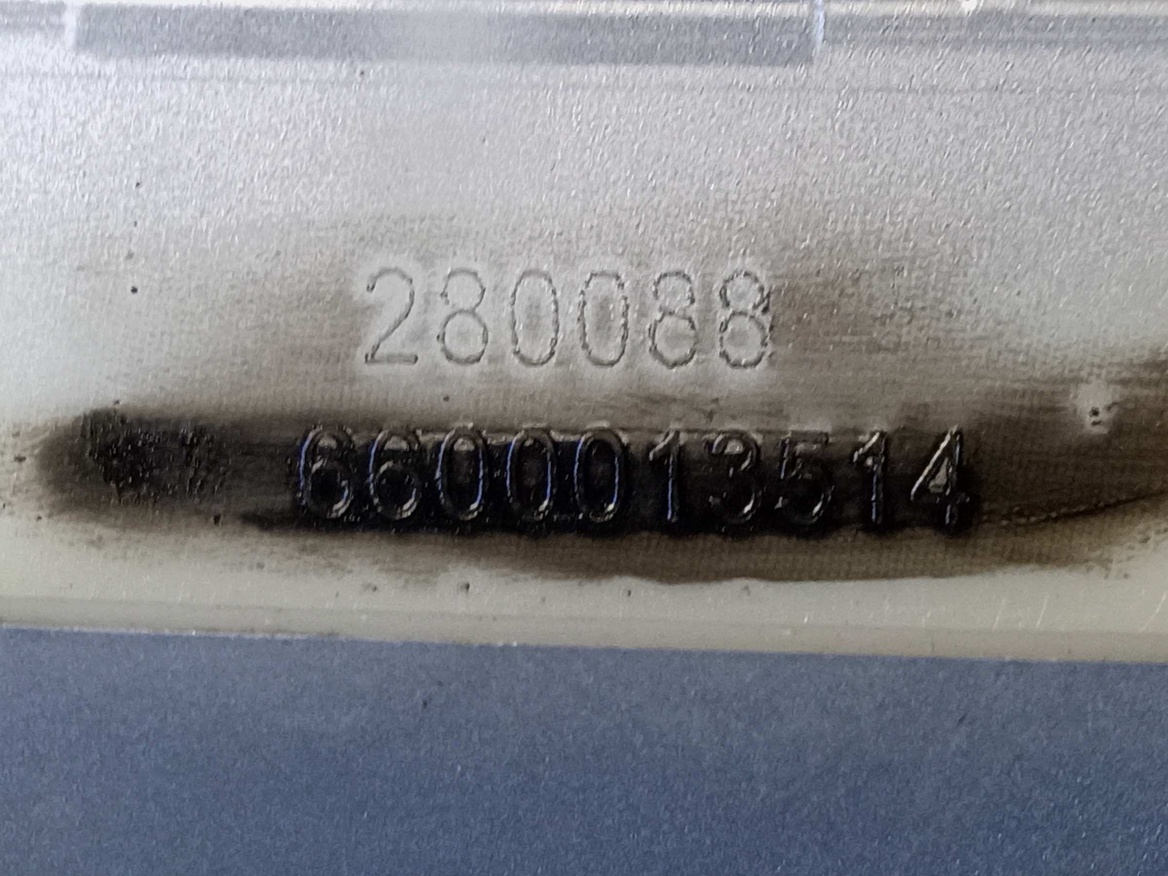 Накладка решетки радиатора нижняя Geely Coolray