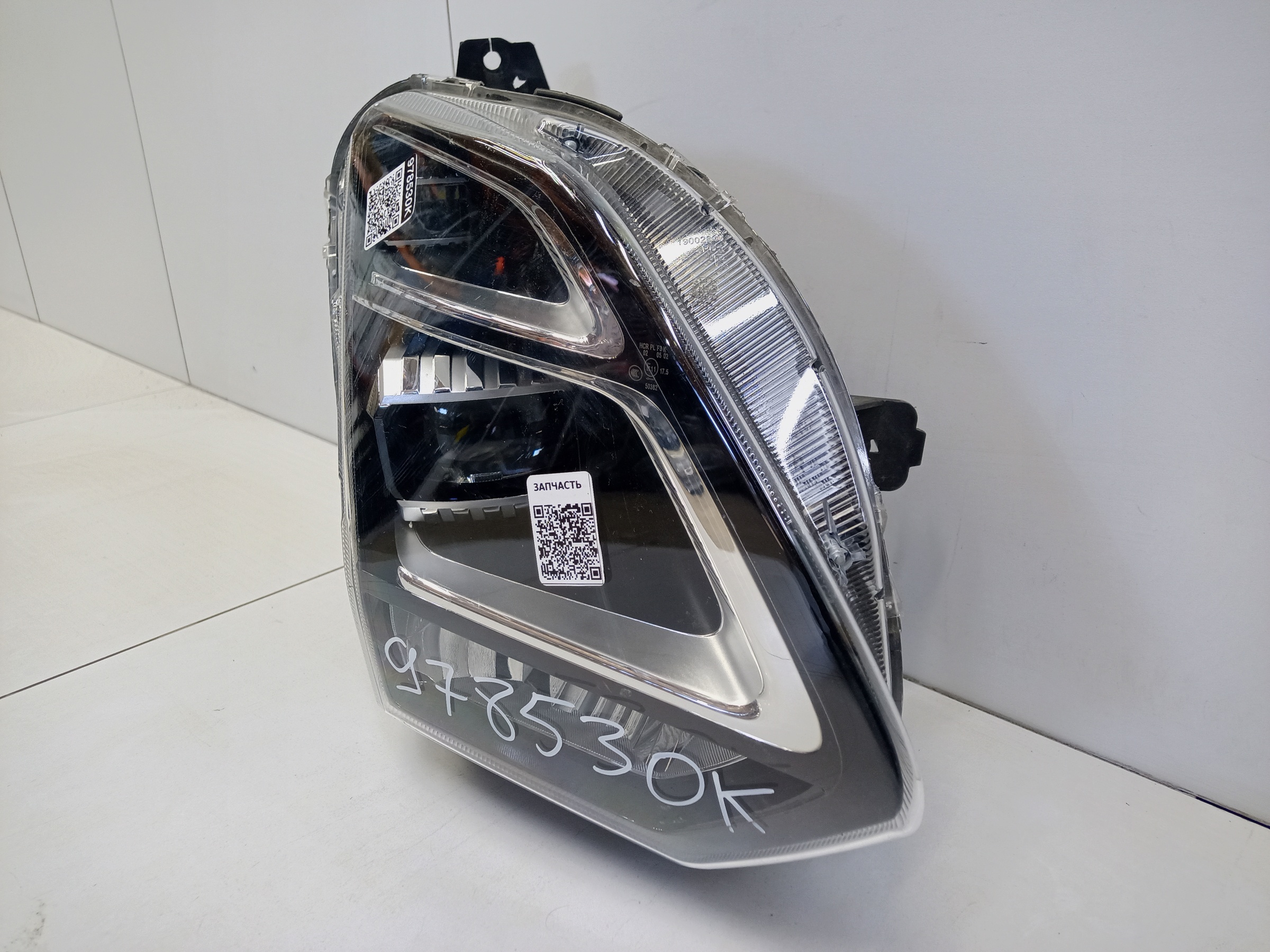 Фара передняя правая Omoda C5 LED