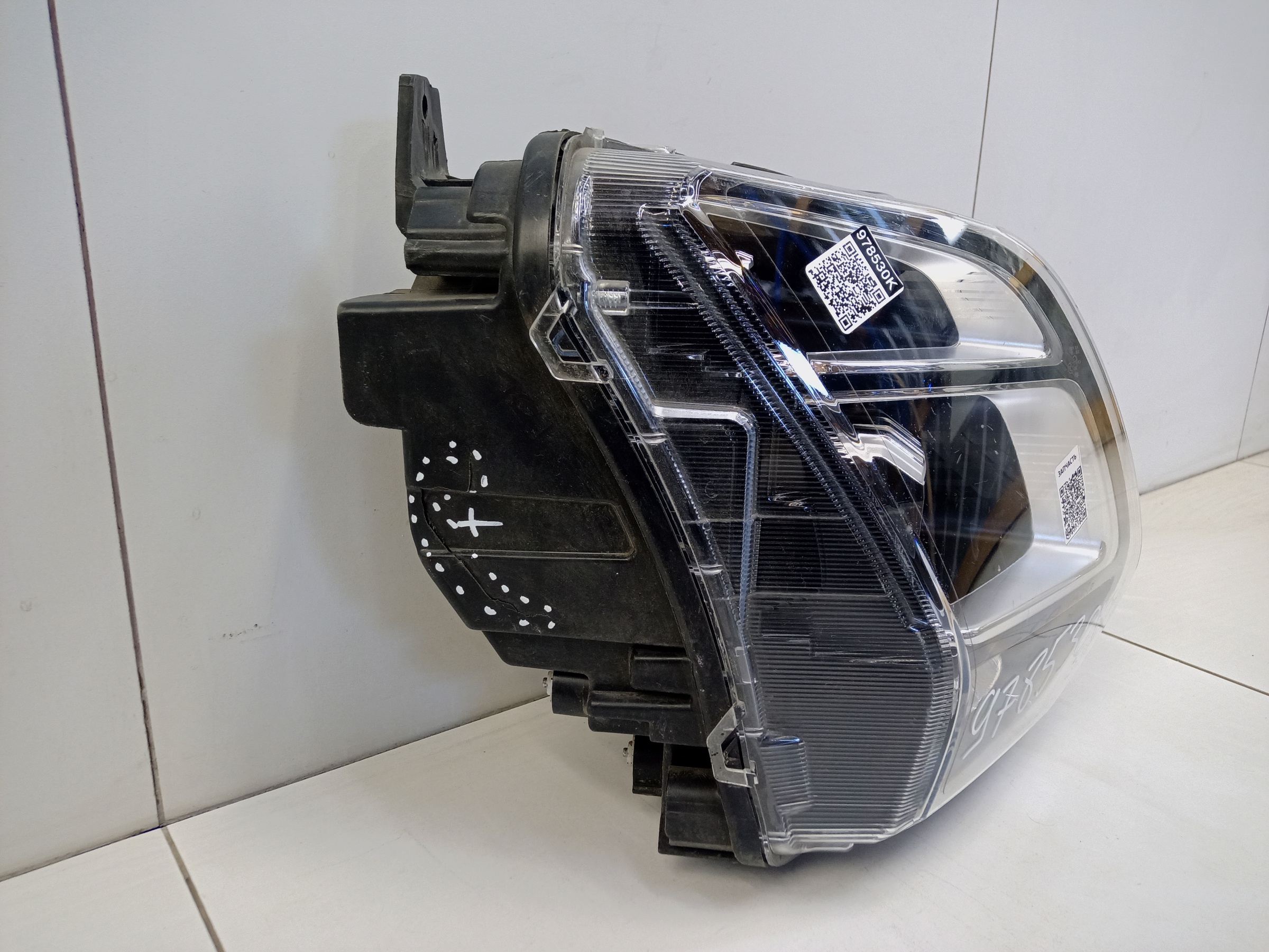 Фара передняя правая Omoda C5 LED