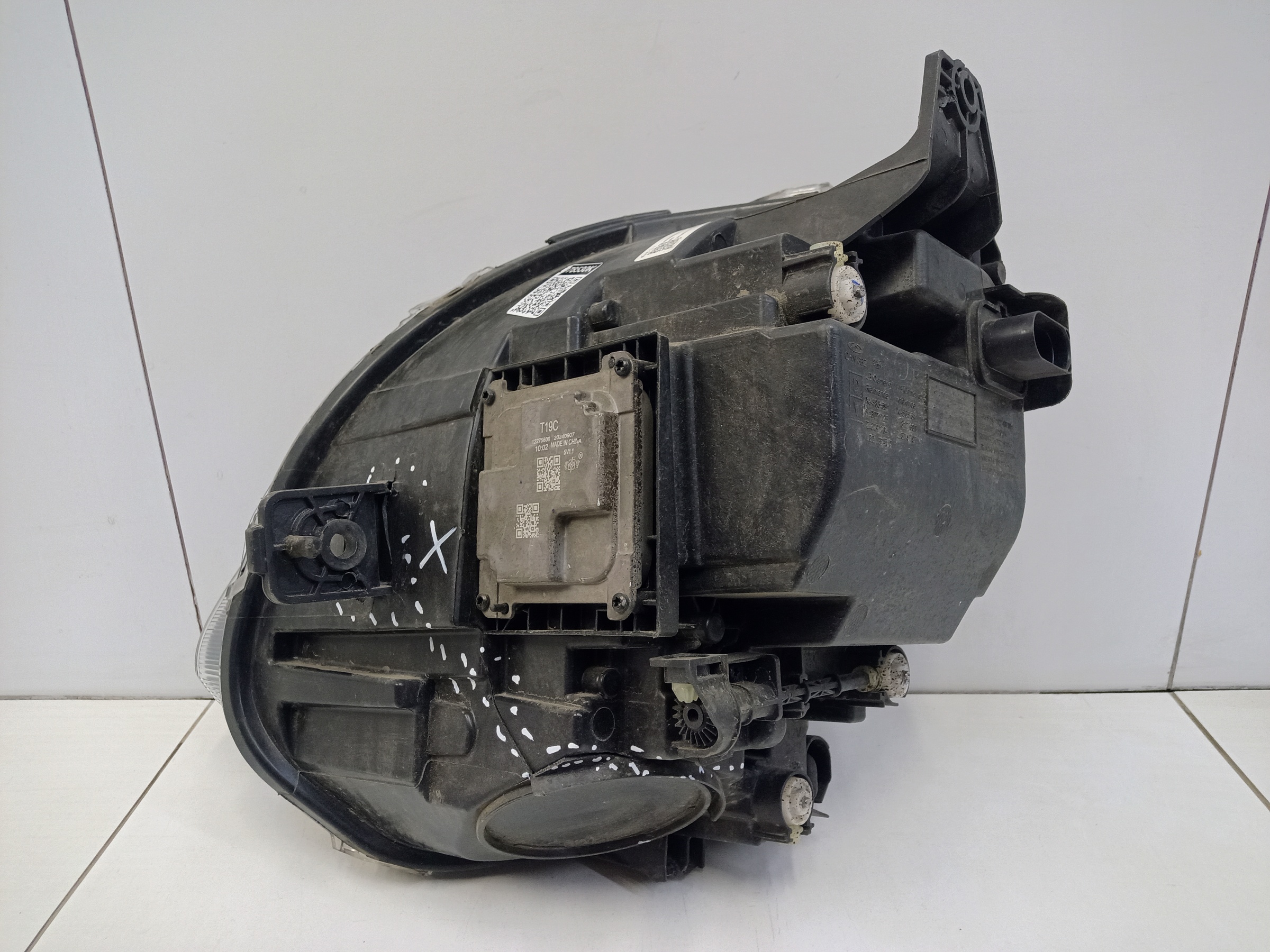 Фара передняя правая Omoda C5 LED