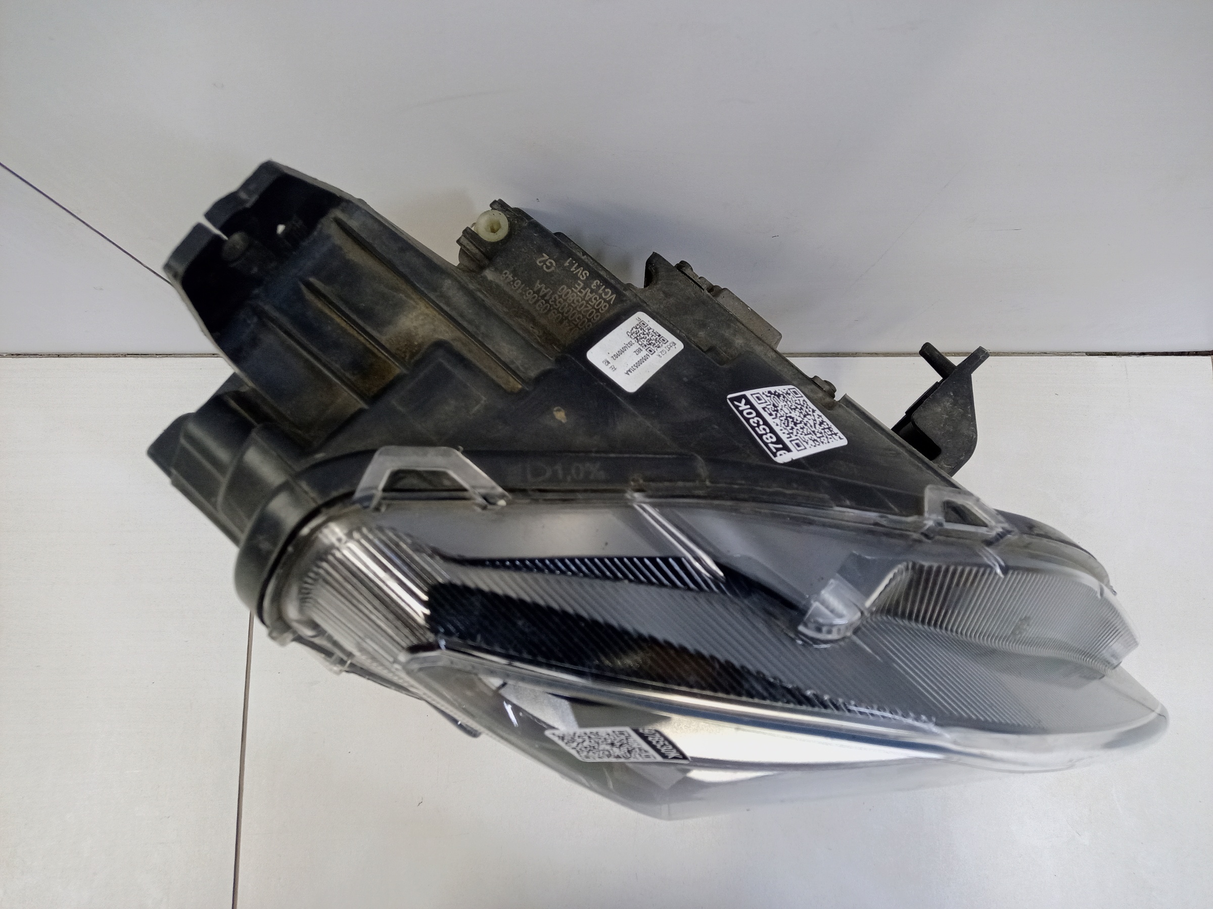 Фара передняя правая Omoda C5 LED