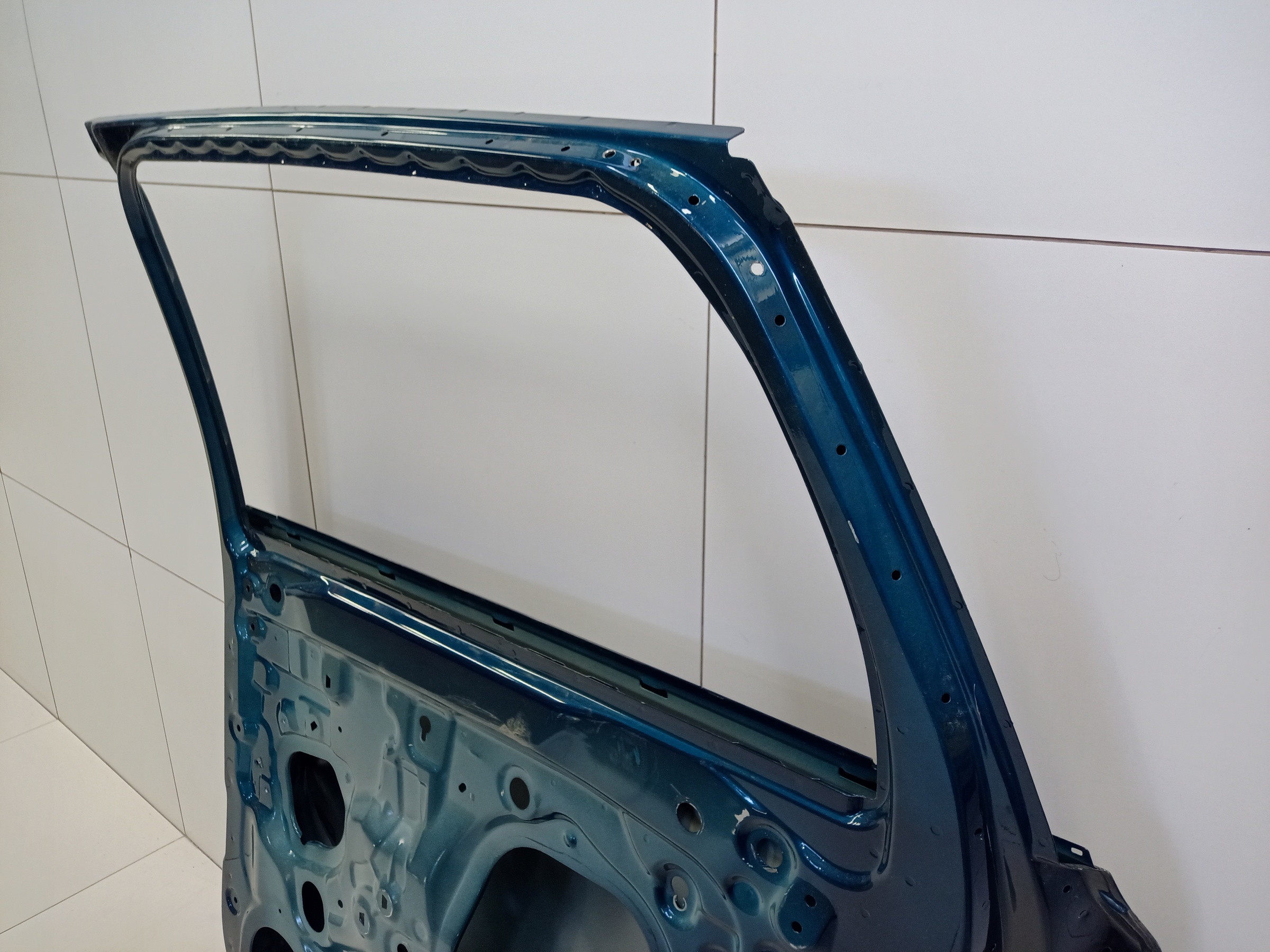 Дверь задняя правая Geely Monjaro