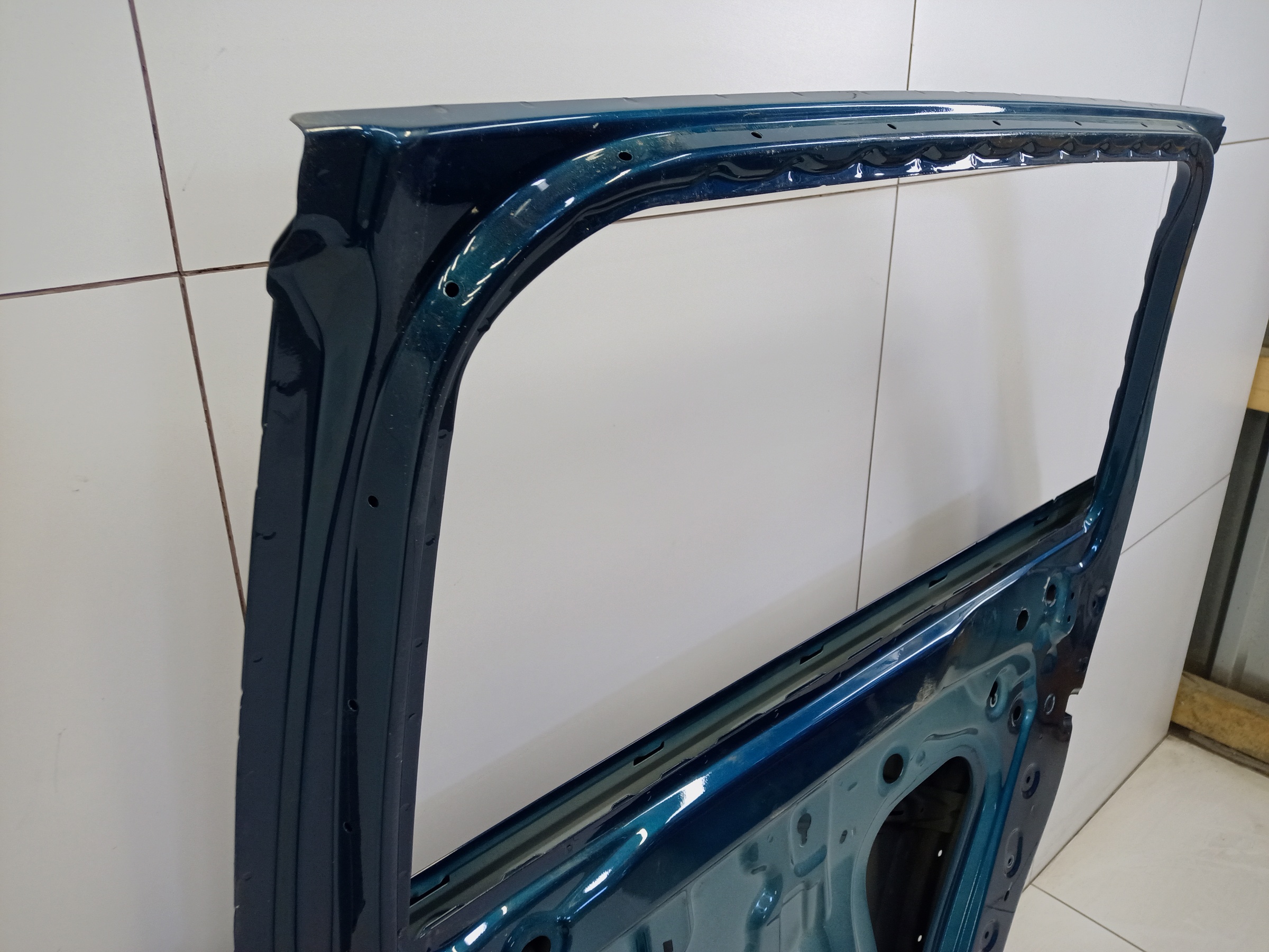 Дверь задняя правая Geely Monjaro