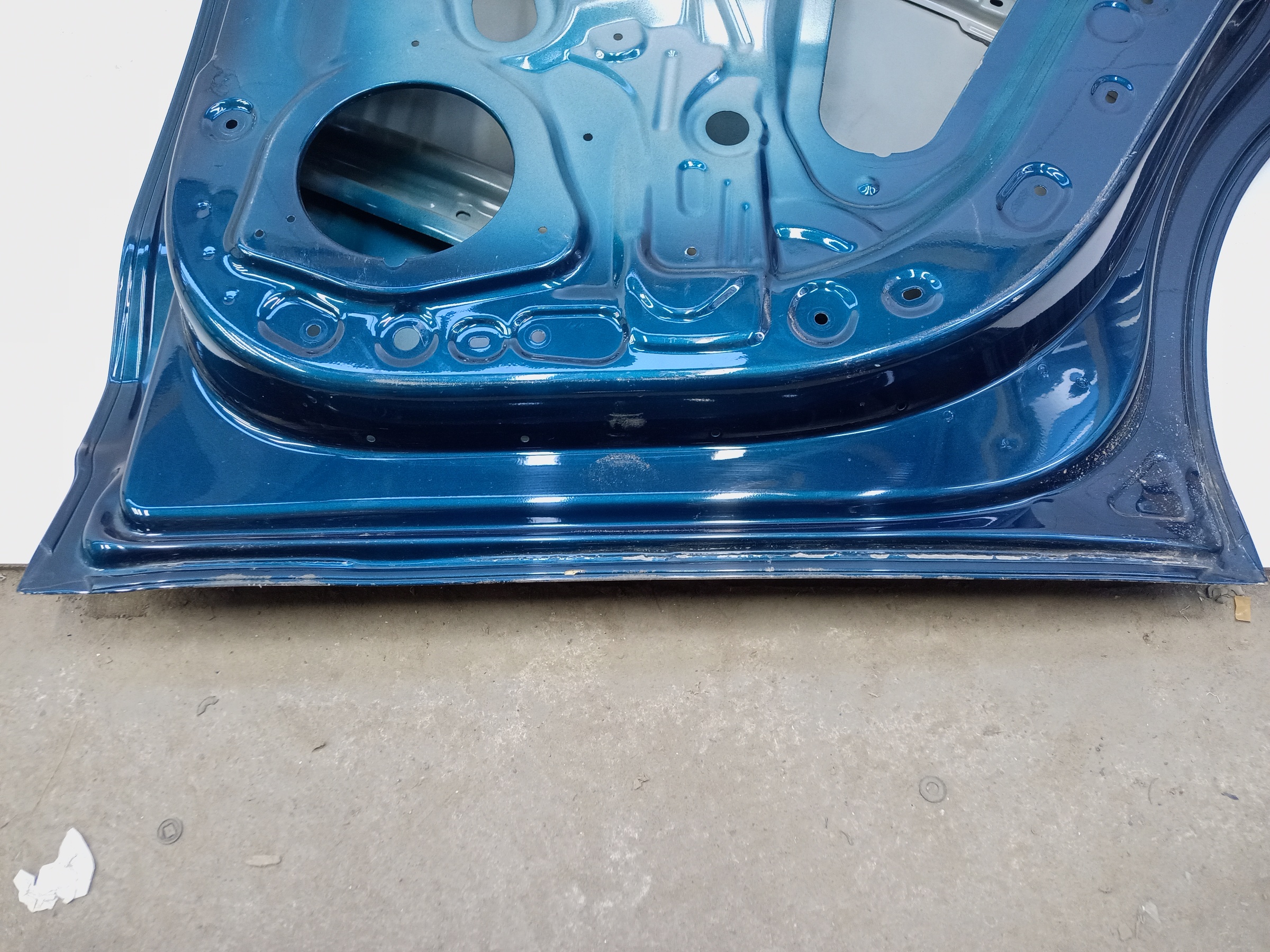 Дверь задняя правая Geely Monjaro