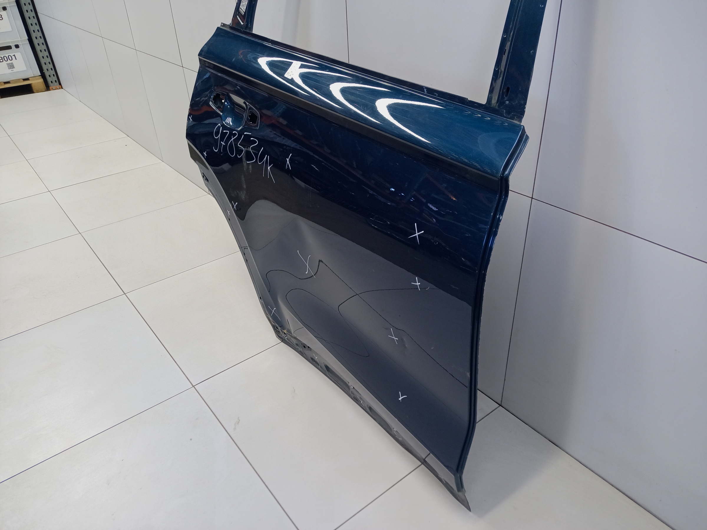 Дверь задняя правая Geely Monjaro