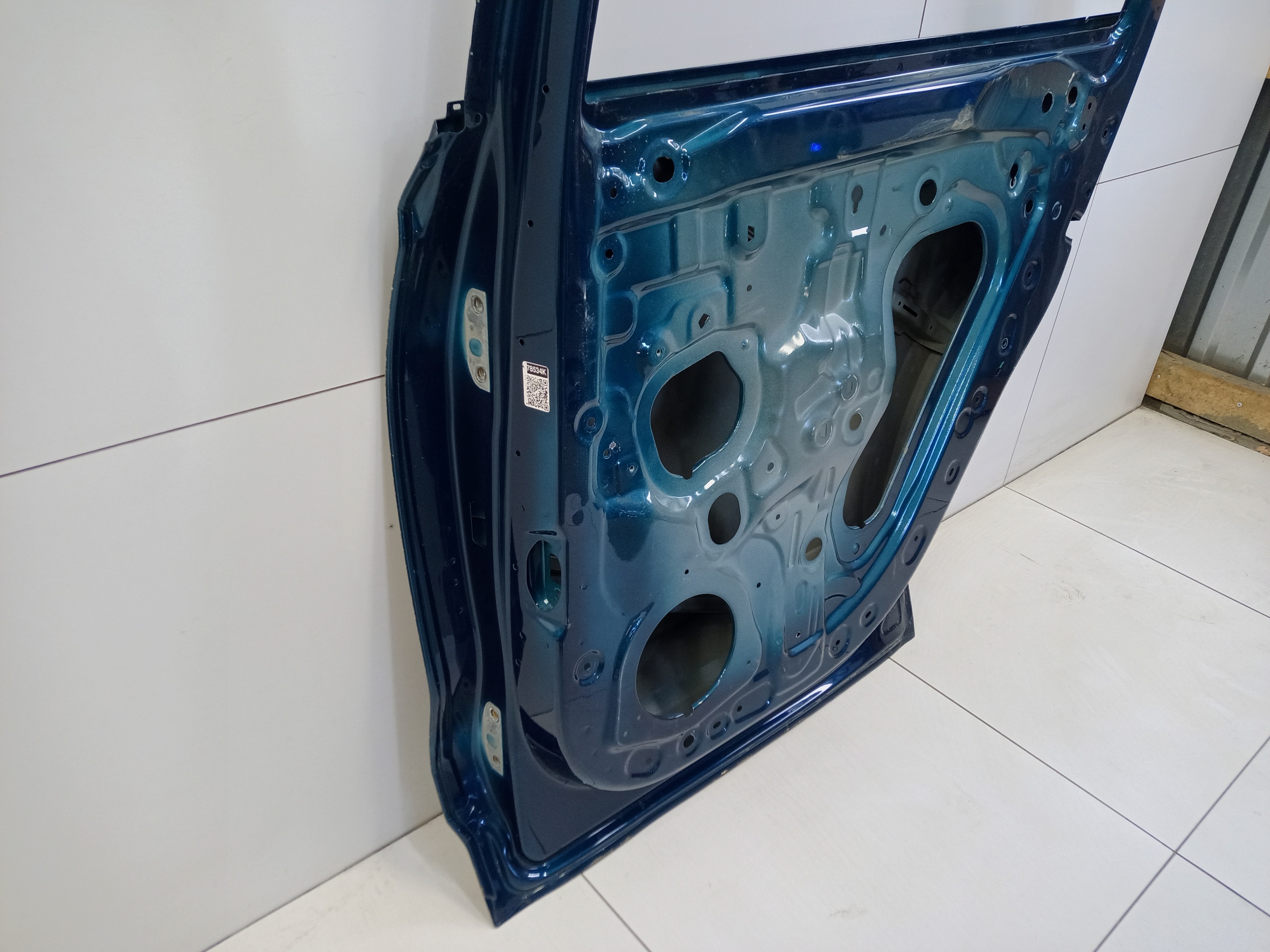 Дверь задняя правая Geely Monjaro