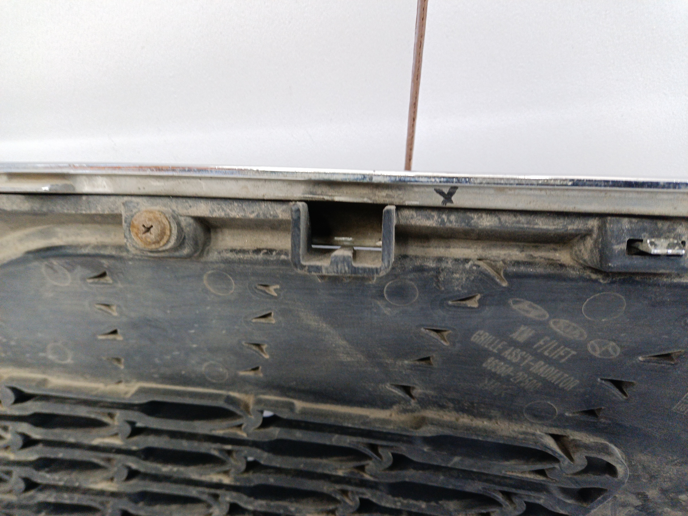 Решетка радиатора Kia Sorento 2 Restail