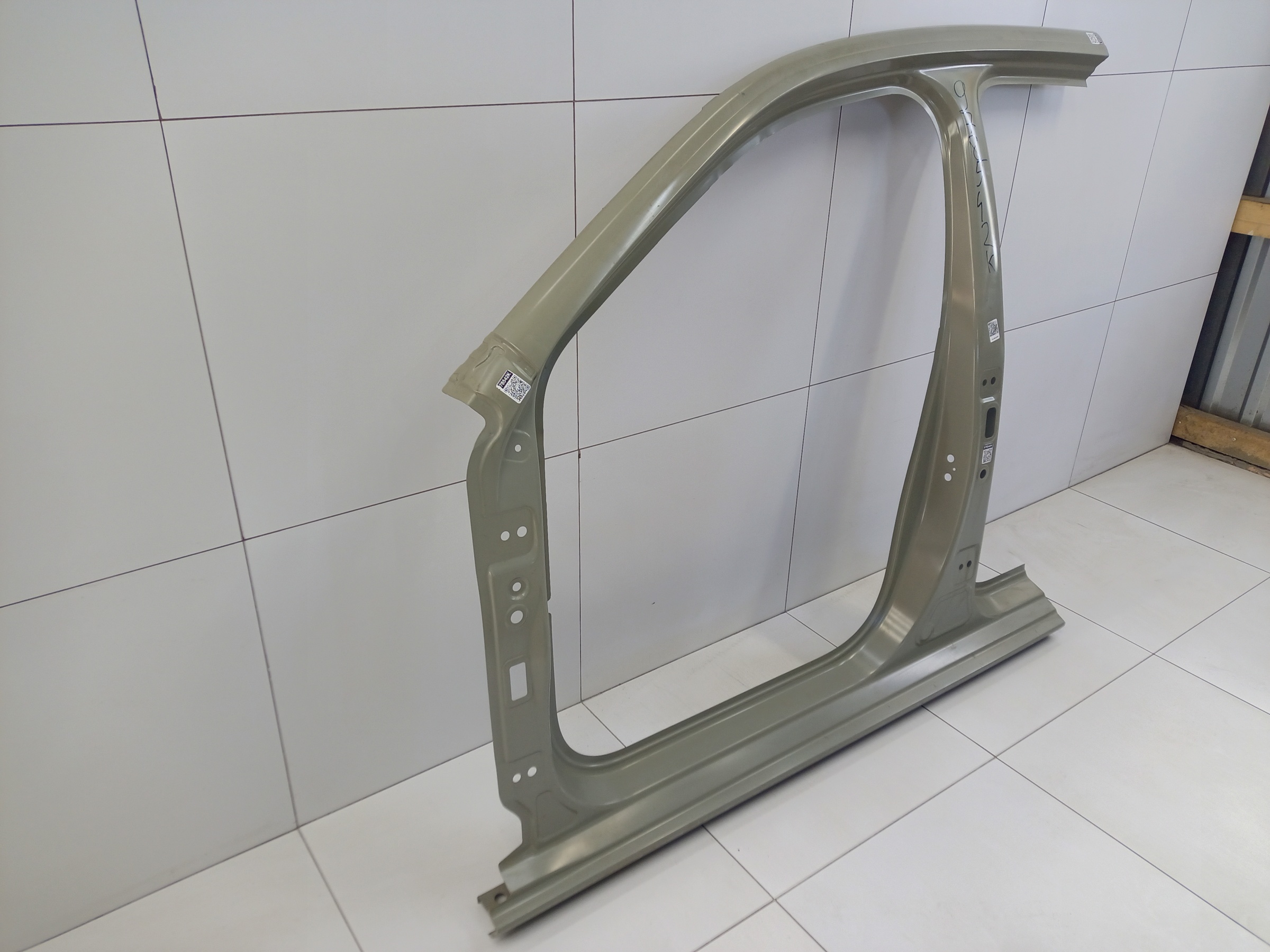 Панель кузова боковая левая Haval Jolion